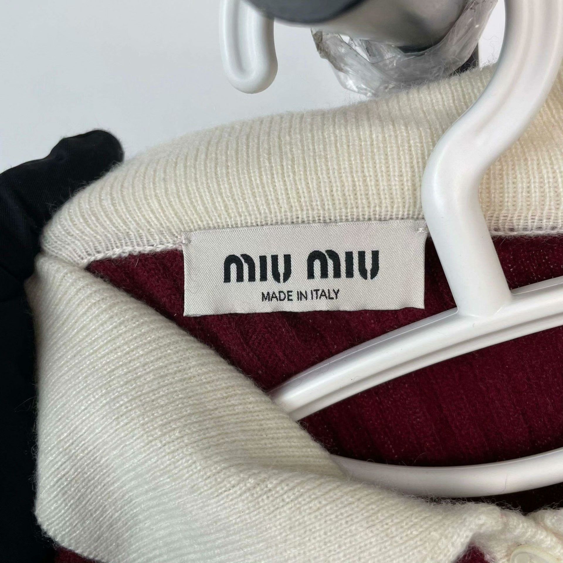 Miu Miu Miu Miu Red Sweater 36 Women Size S / US 4 / IT 40 - 3 Thumbnail
