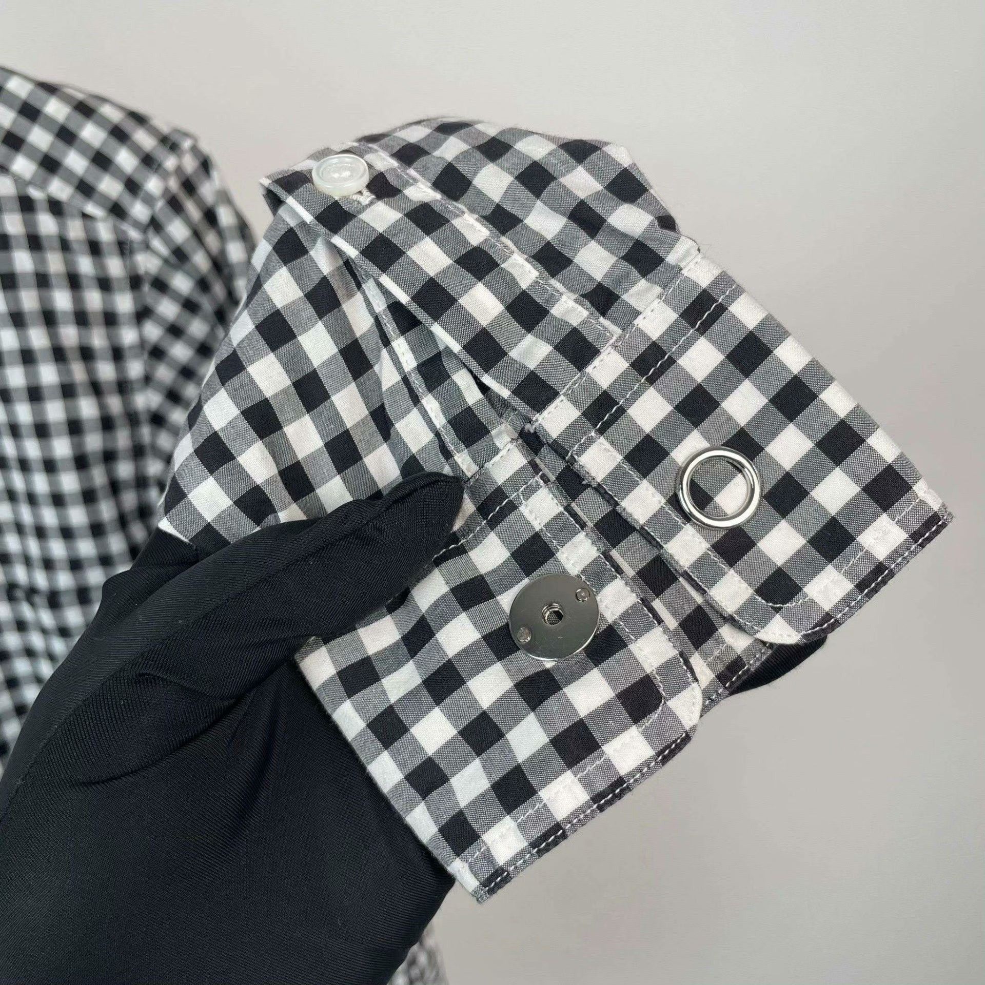 Burberry Burberry Cotton Black Shirt L Men Size US L / EU 52-54 / 3 - 9 Thumbnail