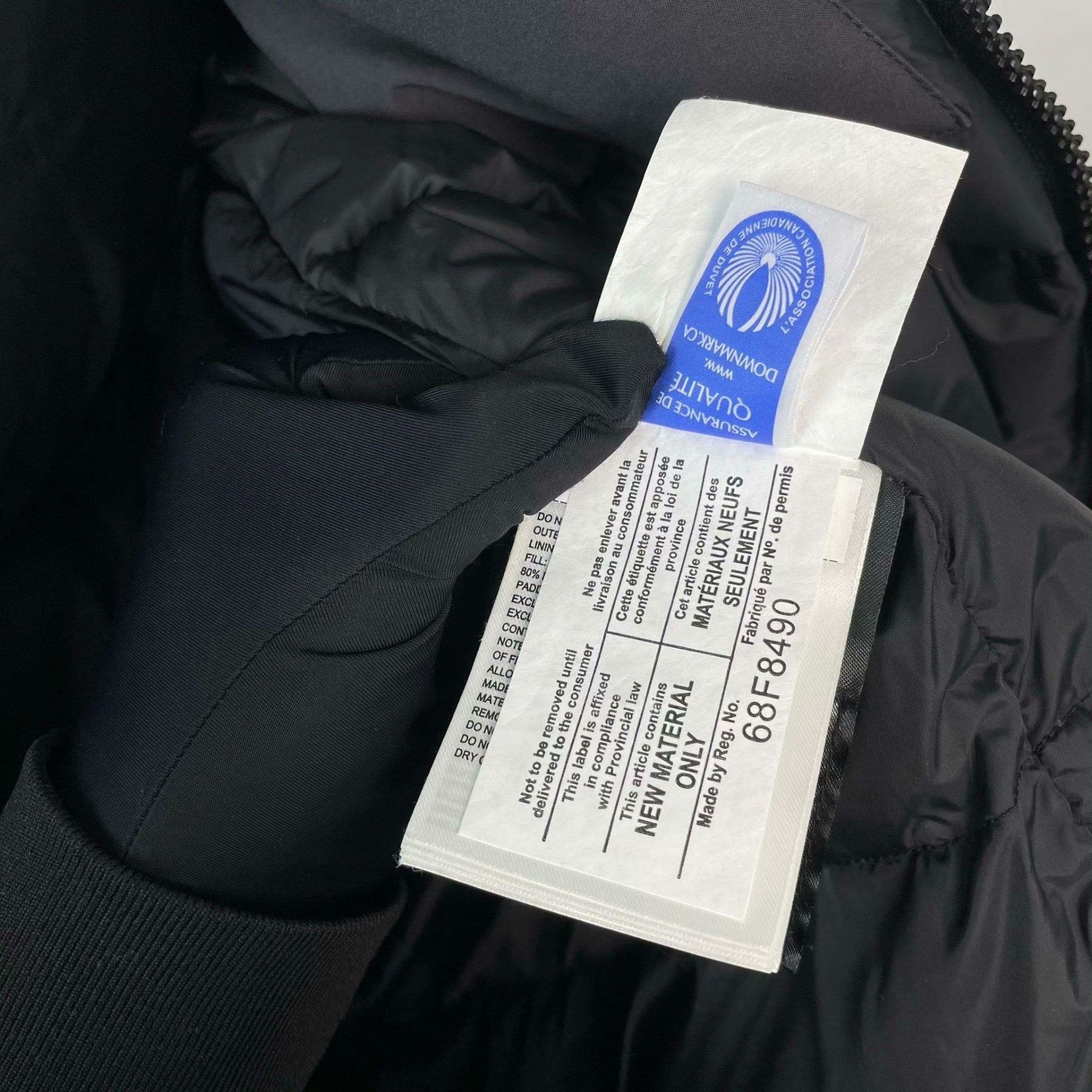 Canada Goose Canada Goose Nylon Down Blue Heavy Coat L Men Size US L / EU 52-54 / 3 - 7 Thumbnail