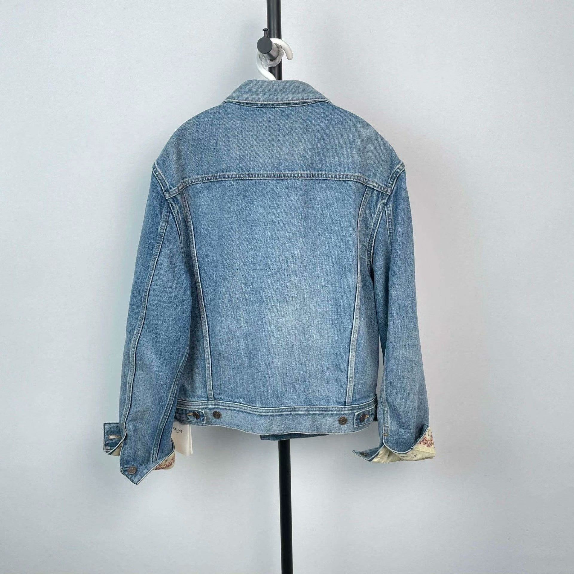 Celine Celine Denim Jacket M Women Size M / US 6-8 / IT 42-44 - 2 Thumbnail