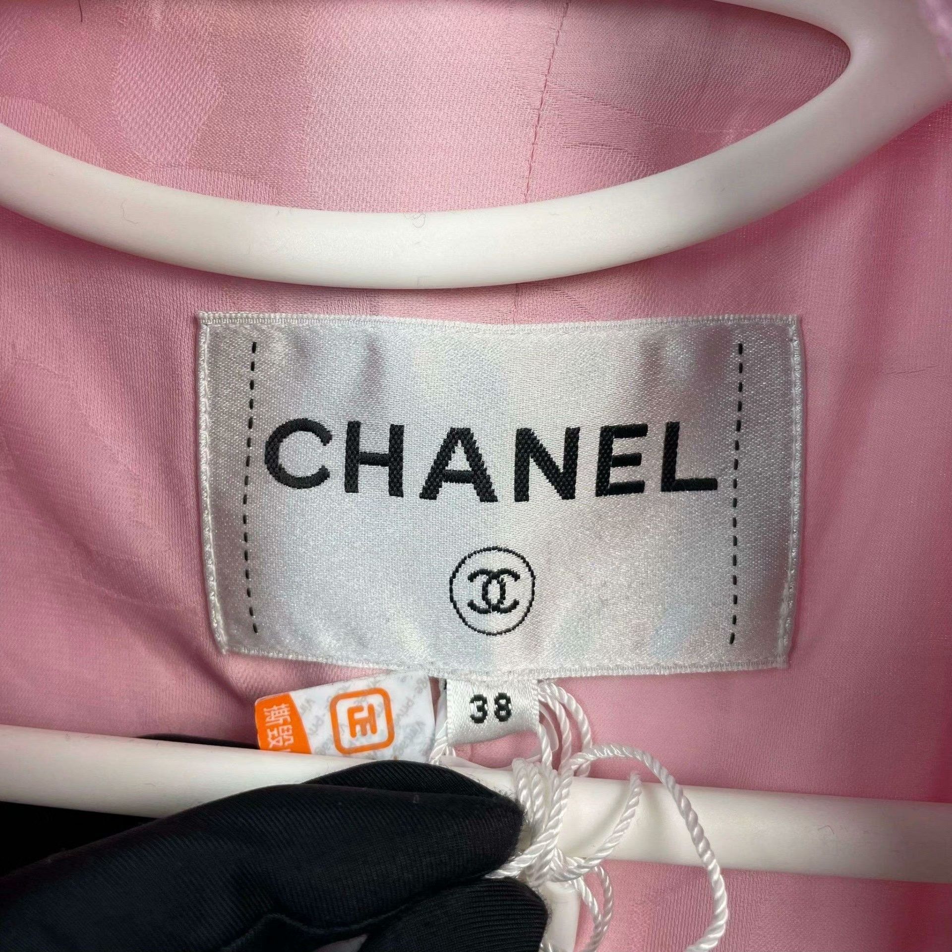 Chanel Chanel Pink Light Jacket 38 Men Size US S / EU 44-46 / 1 - 4 Thumbnail