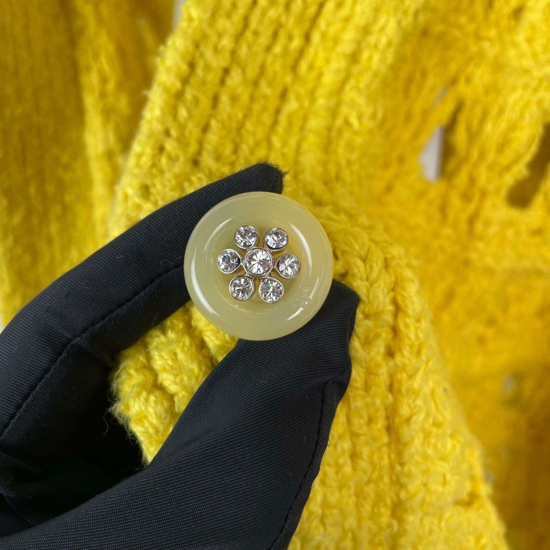 Chanel Chanel Yellow Light Jacket 36 Men Size US S / EU 44-46 / 1 - 4 Thumbnail