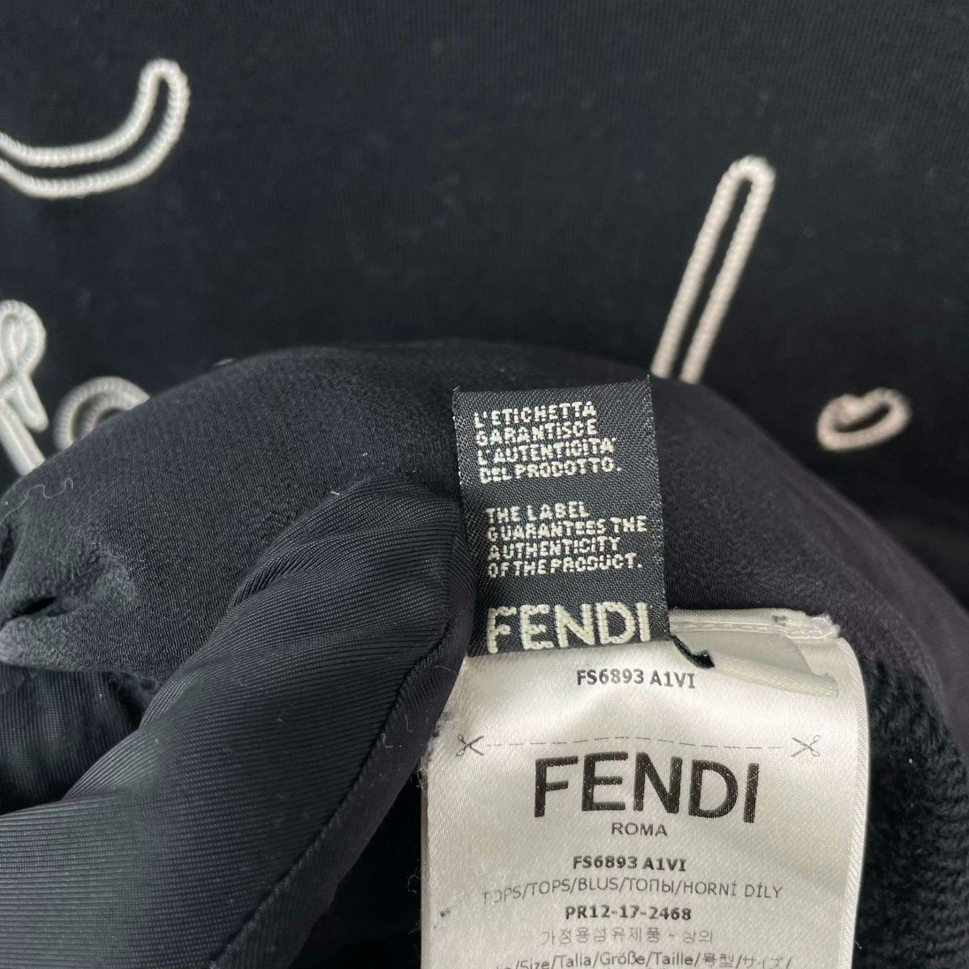 Fendi Fendi Cotton Long Black Hoodie XS Women Size XS / US 0-2 / IT 36-38 - 4 Thumbnail