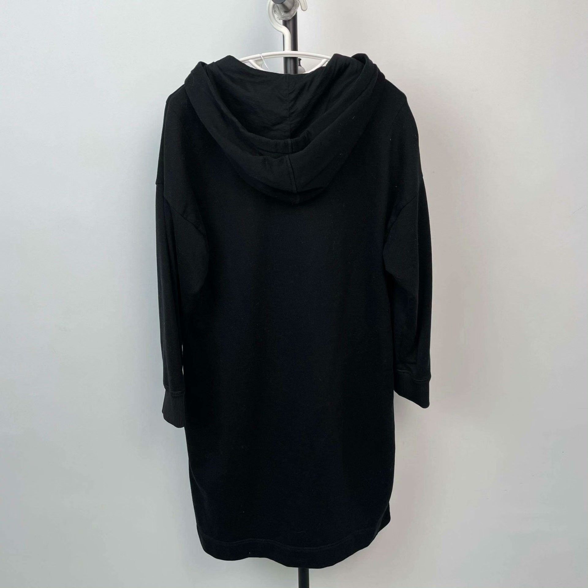 Fendi Fendi Cotton Long Black Hoodie XS Women Size XS / US 0-2 / IT 36-38 - 2 Thumbnail