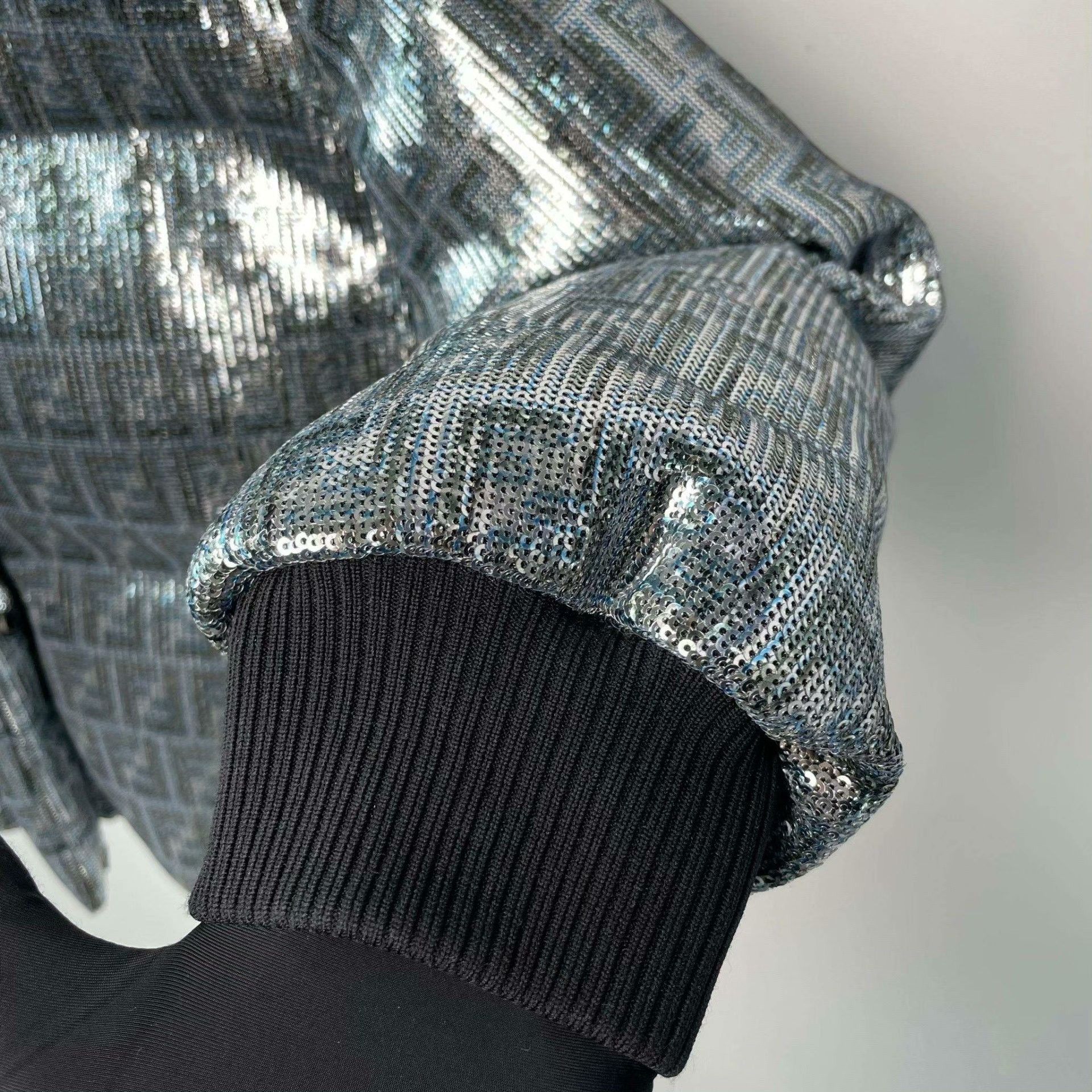 Fendi Fendi Down Silver Down Jacket S Women Size S / US 4 / IT 40 - 5 Thumbnail