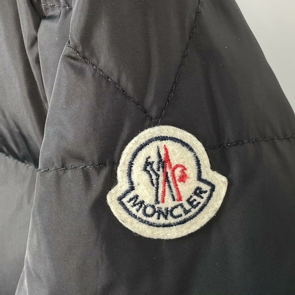 Moncler Moncler Down Black Down Jacket M Women Size M / US 6-8 / IT 42-44 - 4 Thumbnail