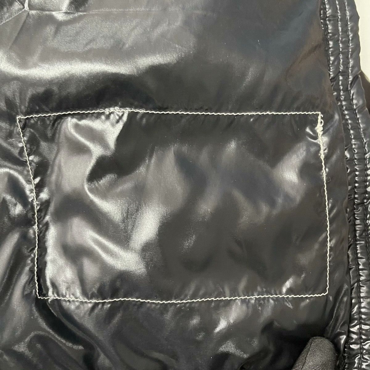 Moncler Moncler Down Cropped Black Down Jacket M Women Size M / US 6-8 / IT 42-44 - 3 Thumbnail
