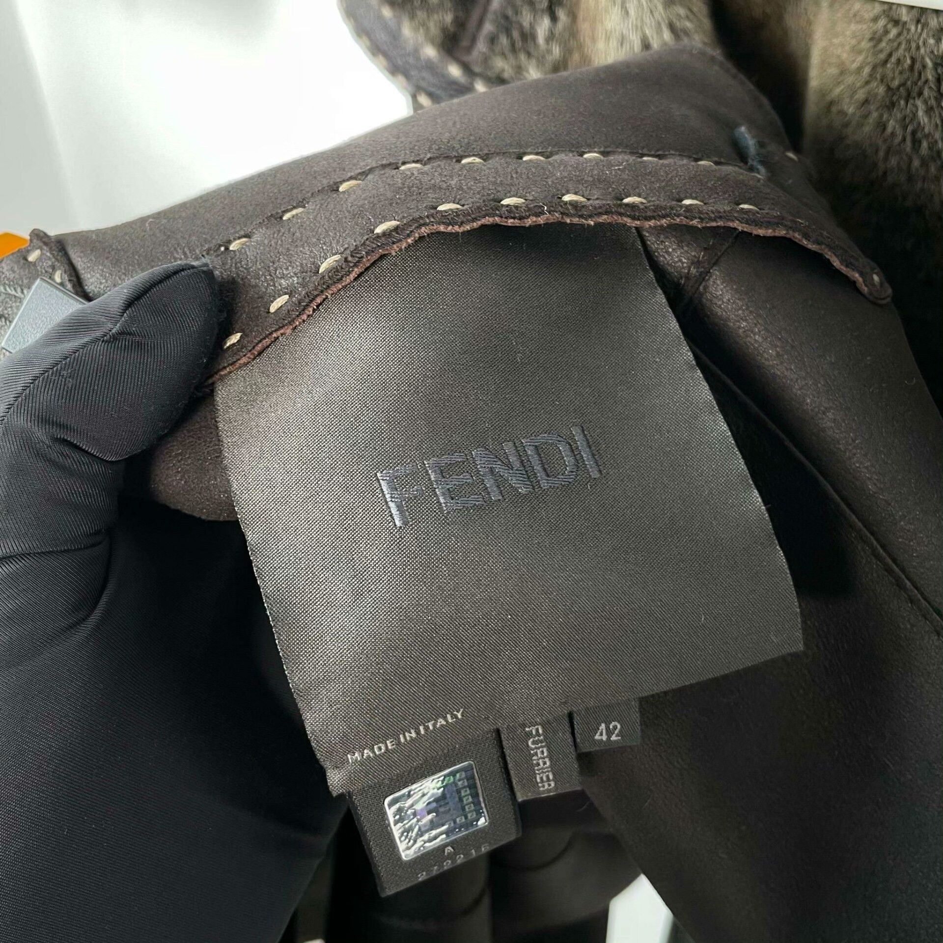 Fendi Fendi Black Hoodie 42 Men Size US M / EU 48-50 / 2 - 5 Thumbnail