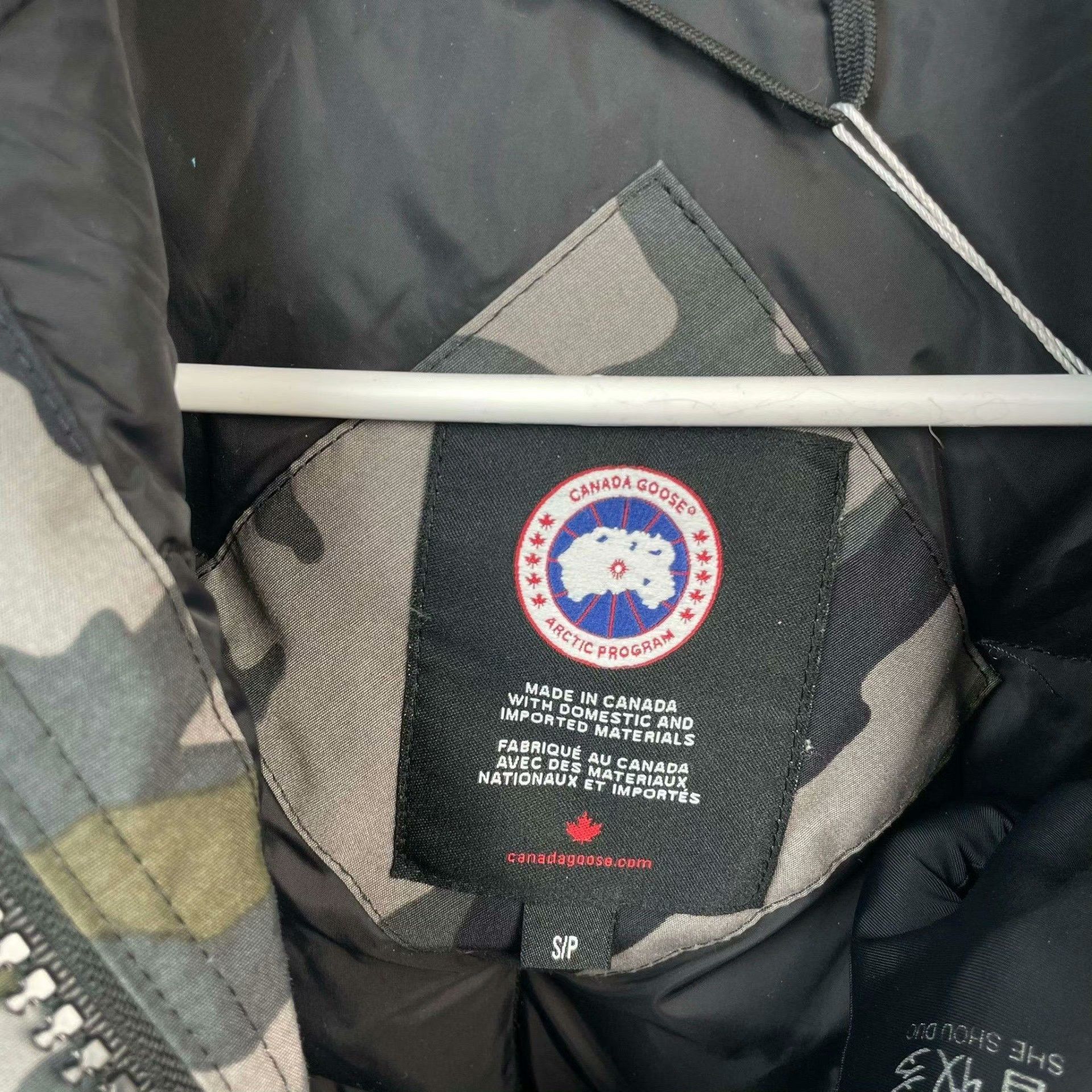 Canada Goose Canada Goose Down Camo Heavy Coat S Men Size US S / EU 44-46 / 1 - 4 Thumbnail