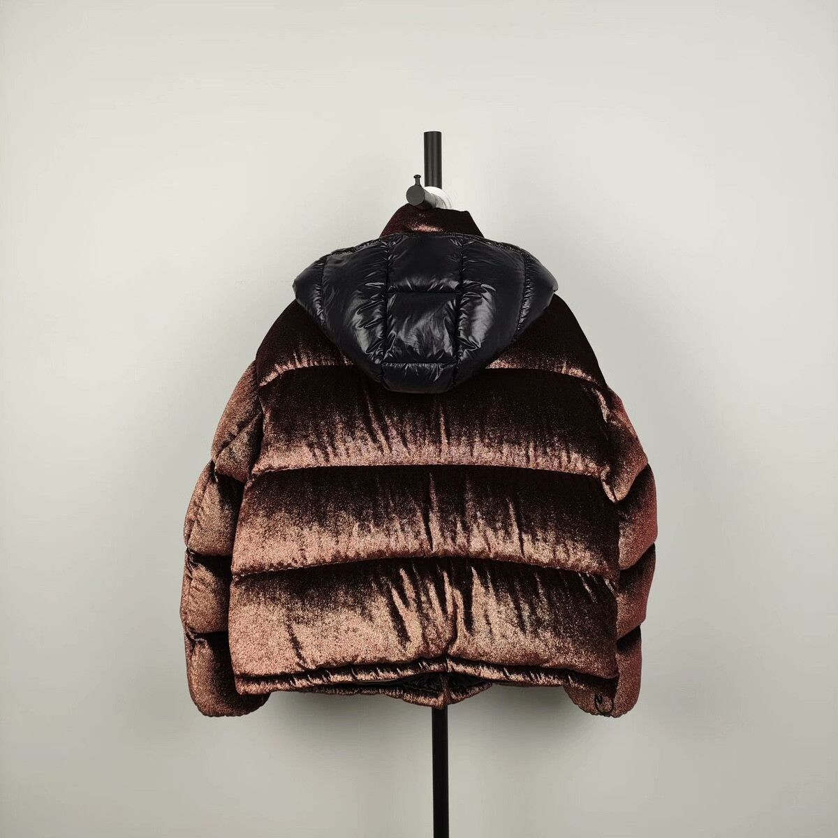 Moncler Moncler Velvet Down Pink Down Jacket S Women Size S / US 4 / IT 40 - 2 Thumbnail