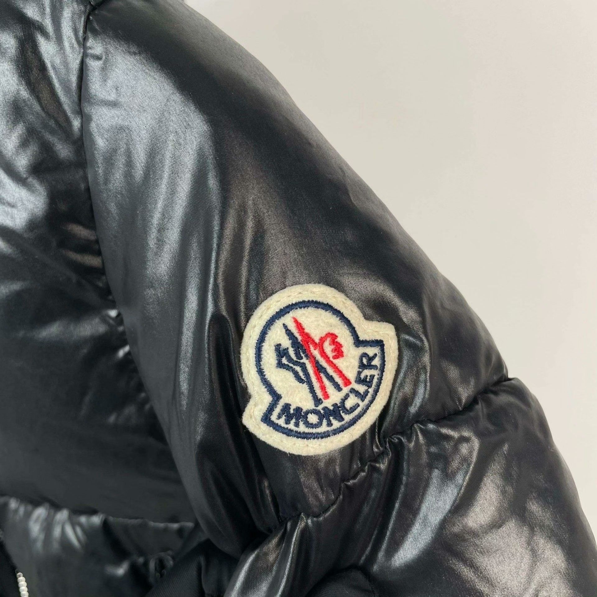 Moncler Moncler Down Black Hoodie 10 Men Size US XS / EU 42 / 0 - 3 Thumbnail