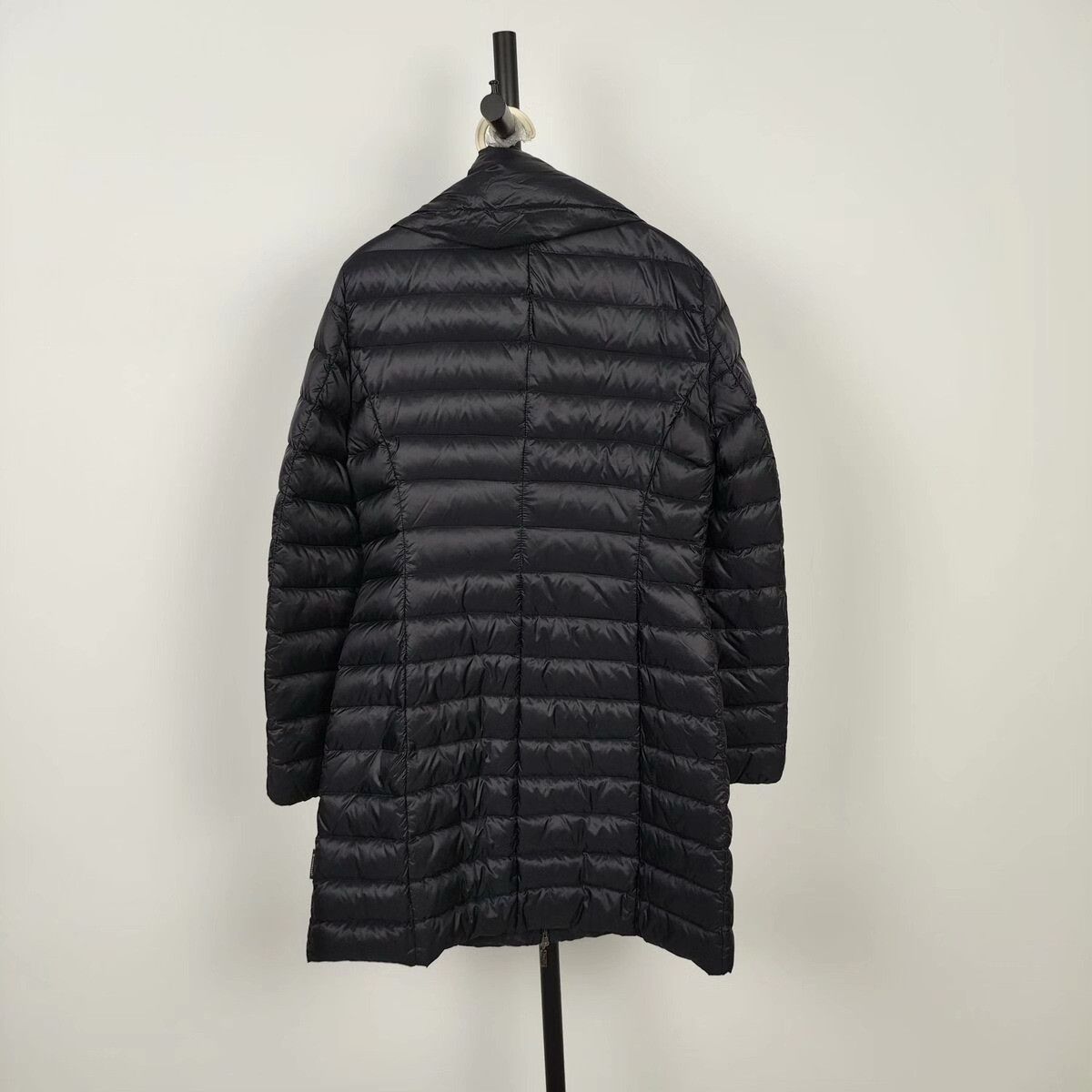 Moncler Moncler Down Black Down Jacket XS Women Size XS / US 0-2 / IT 36-38 - 2 Thumbnail