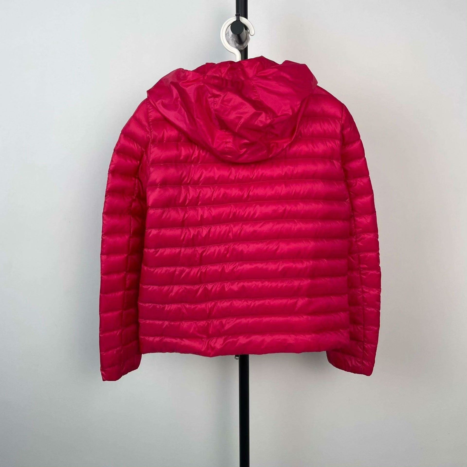 Moncler Moncler Down Cropped Pink Down Jacket XS Women Size XS / US 0-2 / IT 36-38 - 2 Thumbnail