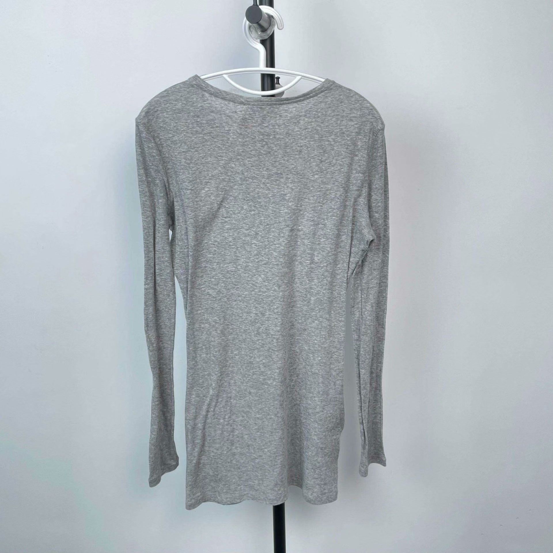 Miu Miu Miu Miu T-Shirt M Women Size M / US 6-8 / IT 42-44 - 2 Thumbnail