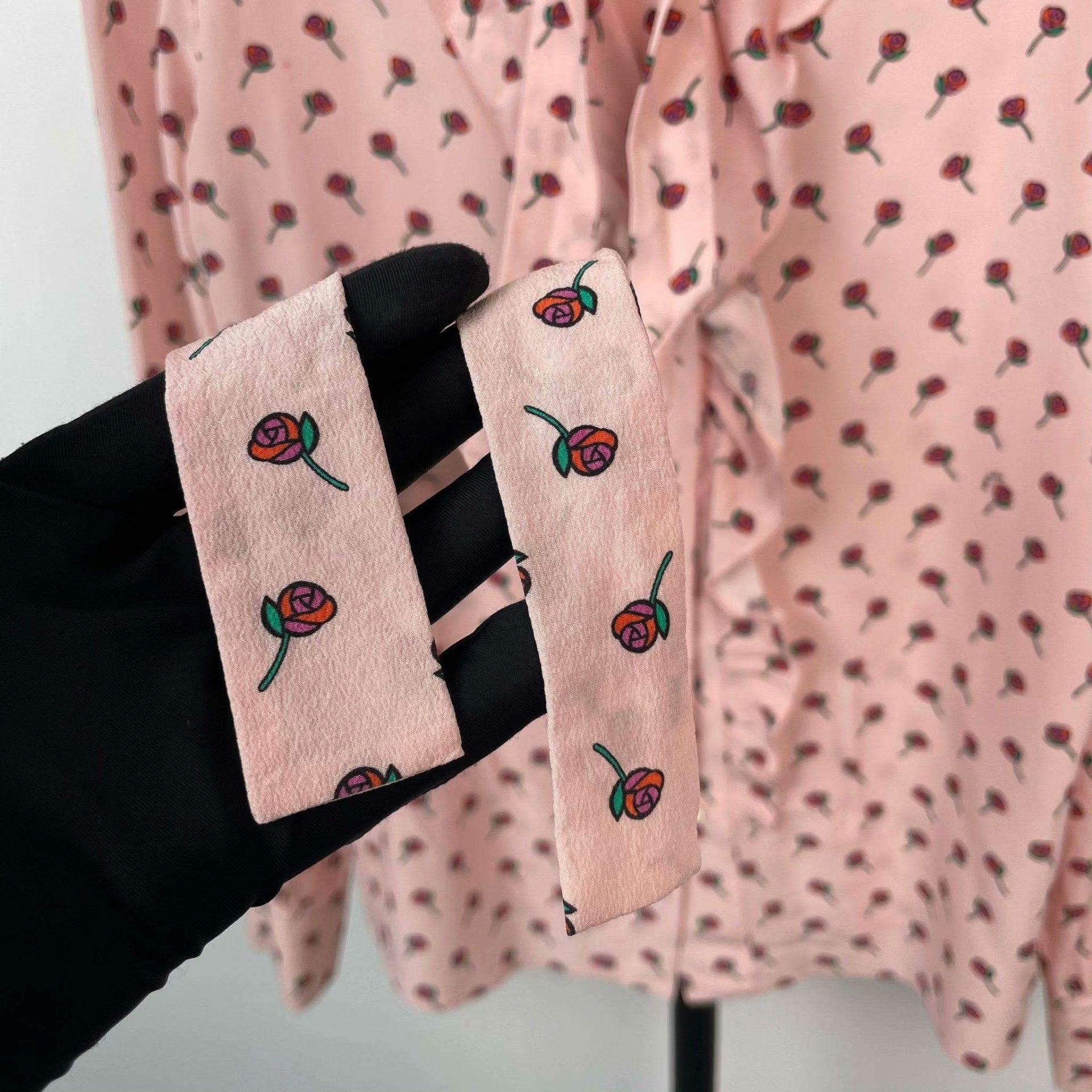 Prada Prada Printed Pink T-Shirt S Women Size S / US 4 / IT 40 - 3 Thumbnail
