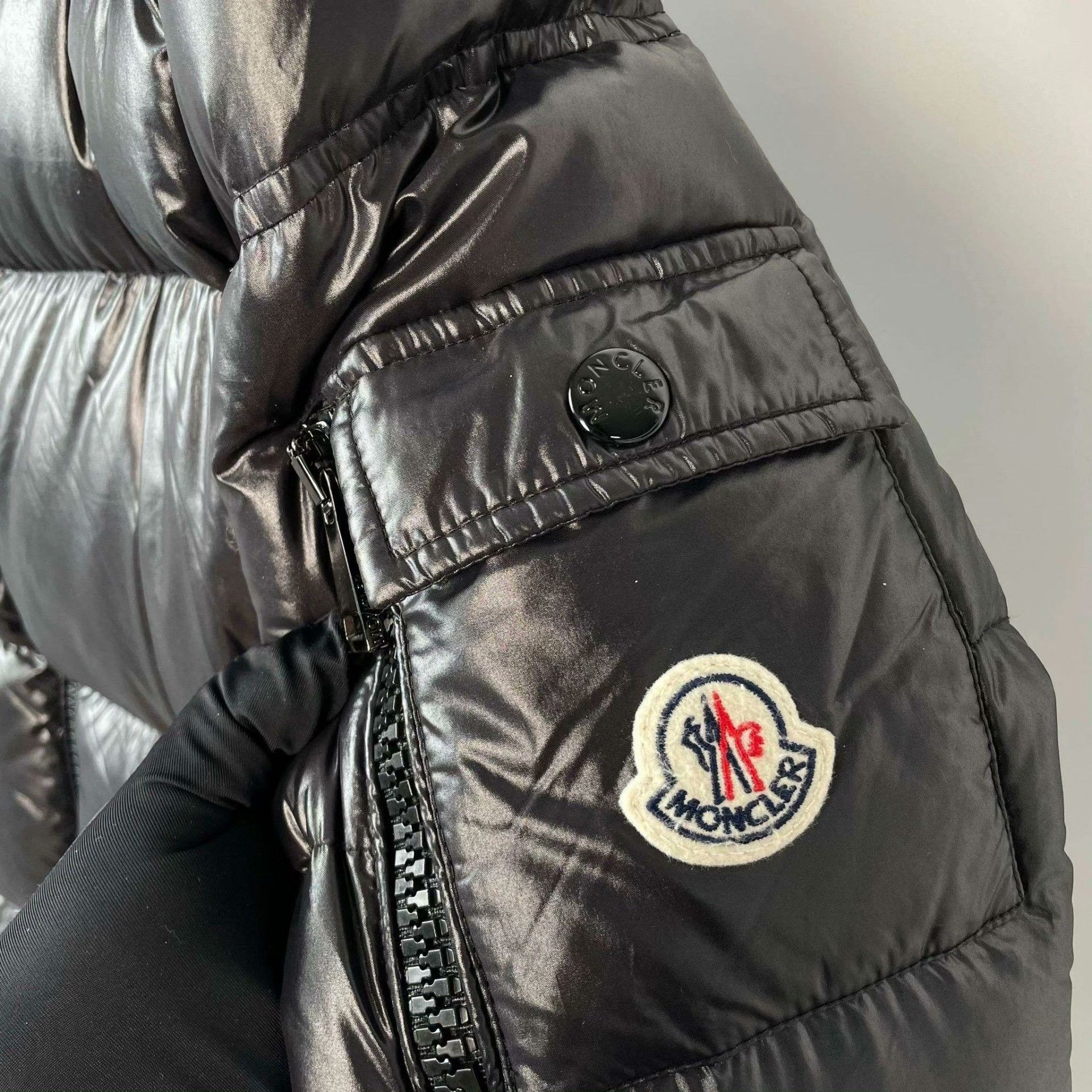 Moncler Moncler Down Cropped Black Down Jacket S Women Size S / US 4 / IT 40 - 9 Thumbnail