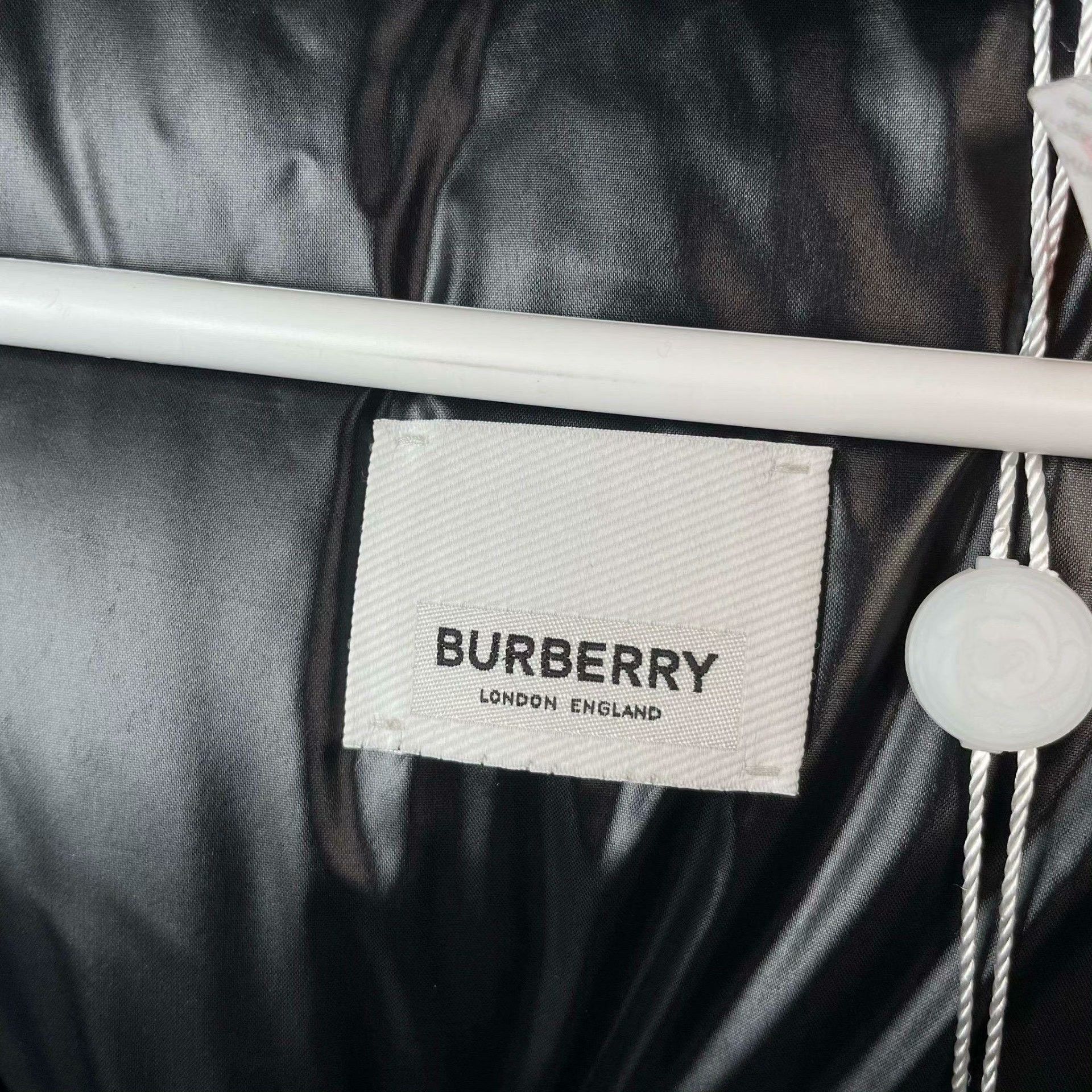 Burberry Burberry Down Black Heavy Coat S Men Size US S / EU 44-46 / 1 - 4 Thumbnail