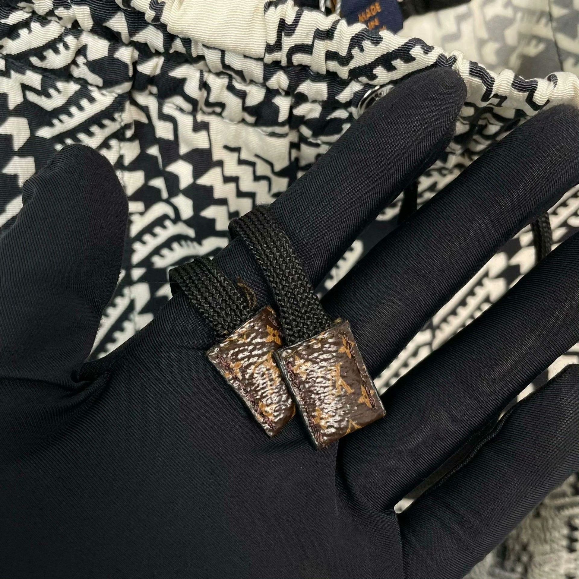 Louis Vuitton Louis Vuitton Plaid Black Pants 36 Women Size 36" / US 14 / IT 50 - 7 Thumbnail