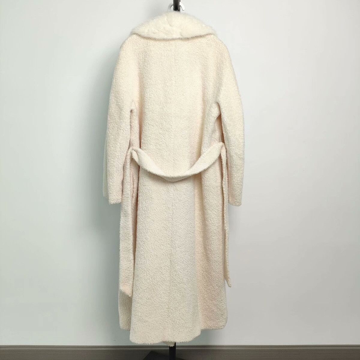 Max Mara Max Mara Wool White Coat XS Women Size XS / US 0-2 / IT 36-38 - 2 Thumbnail