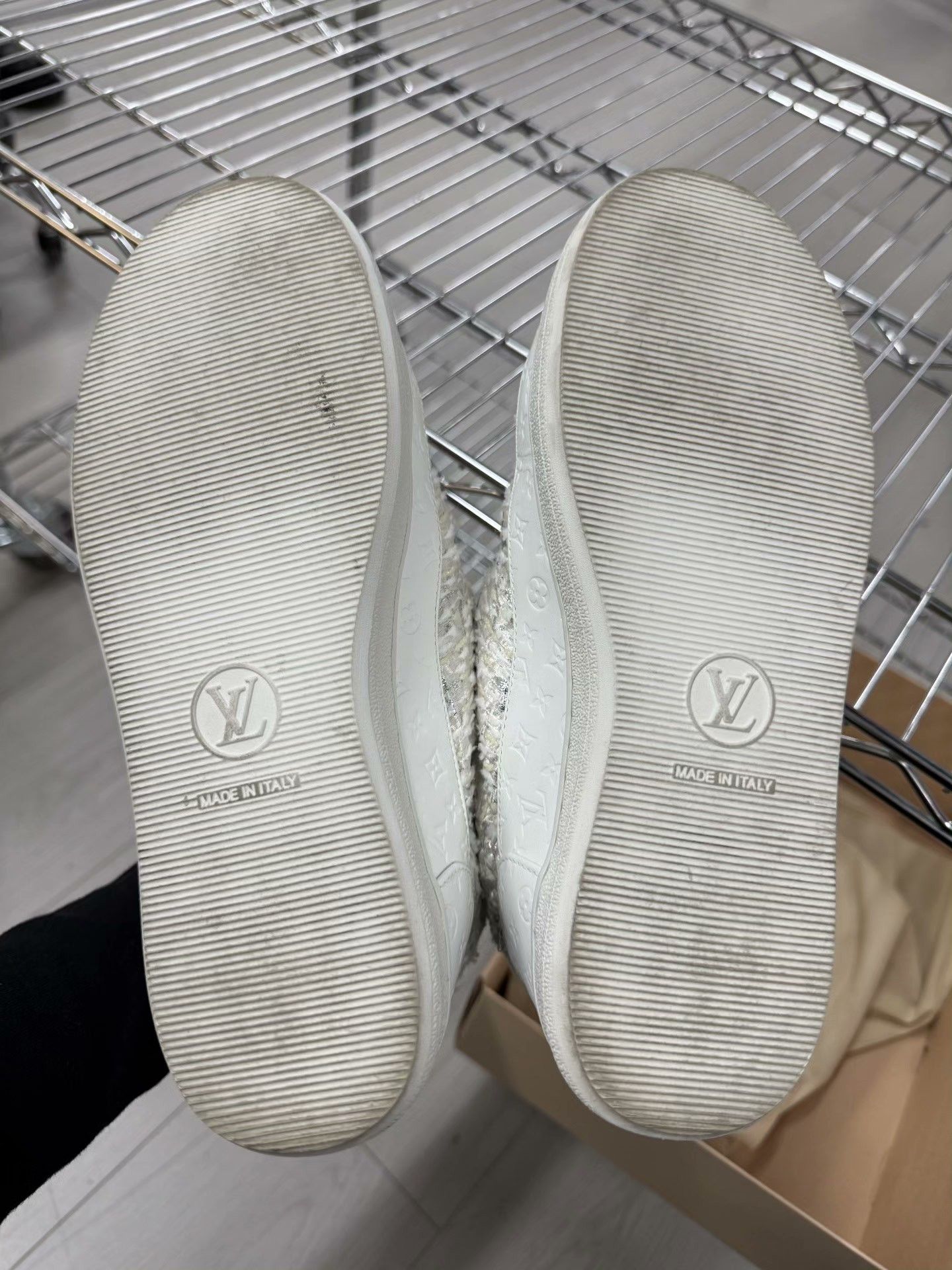 Louis Vuitton Louis Vuitton White Boots 37 Women Size US 6.5 / IT 36.5 - 2 Thumbnail