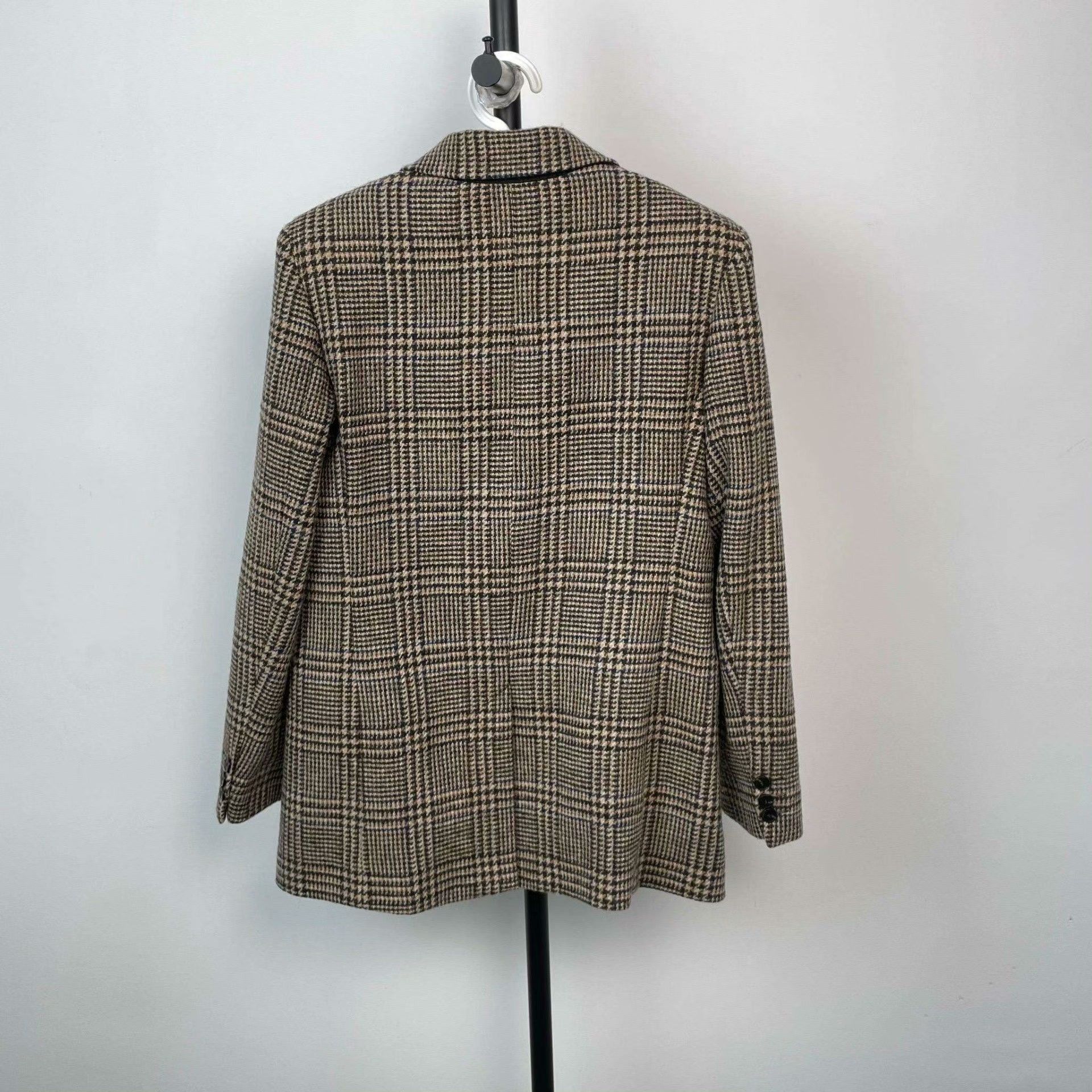 Max Mara Max Mara Plaid Beige Jacket 38 Women Size S / US 4 / IT 40 - 2 Thumbnail