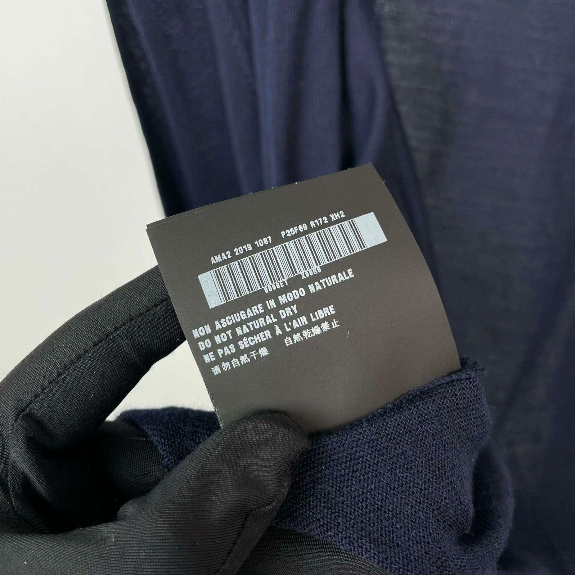 Prada Prada Knit Sweater M Men Size US M / EU 48-50 / 2 - 7 Thumbnail
