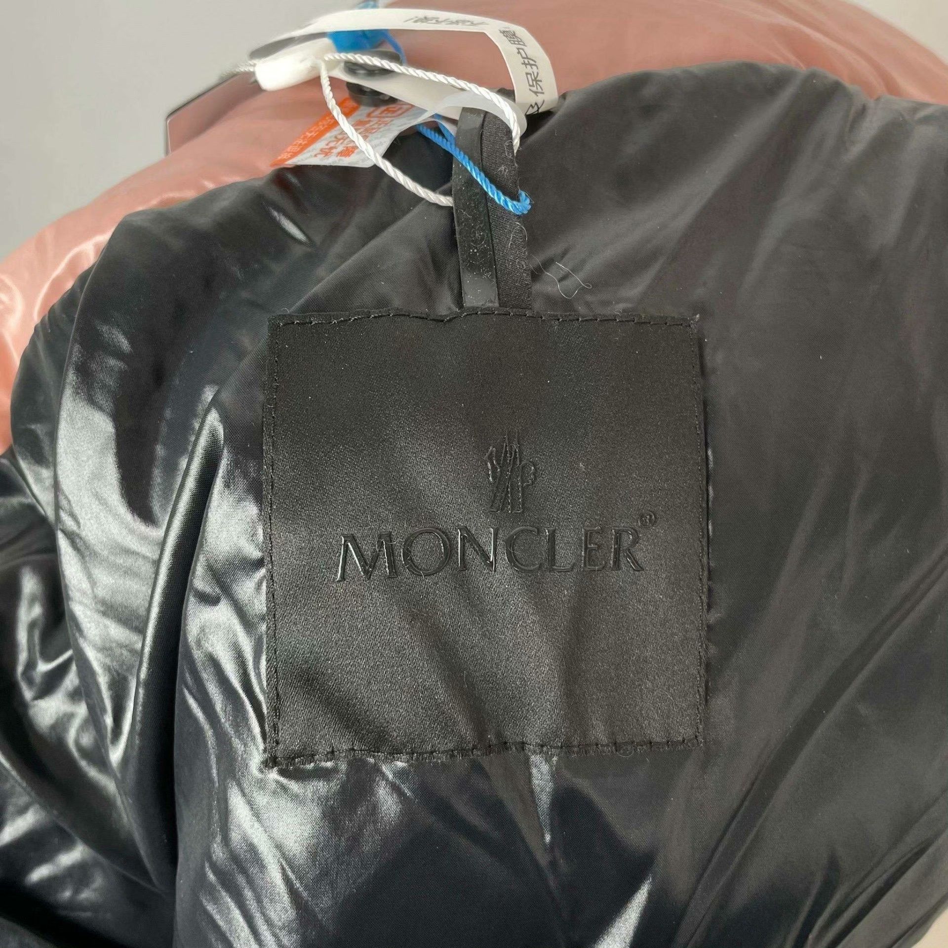 Moncler Moncler Down Cropped Pink Down Jacket M Women Size M / US 6-8 / IT 42-44 - 4 Thumbnail