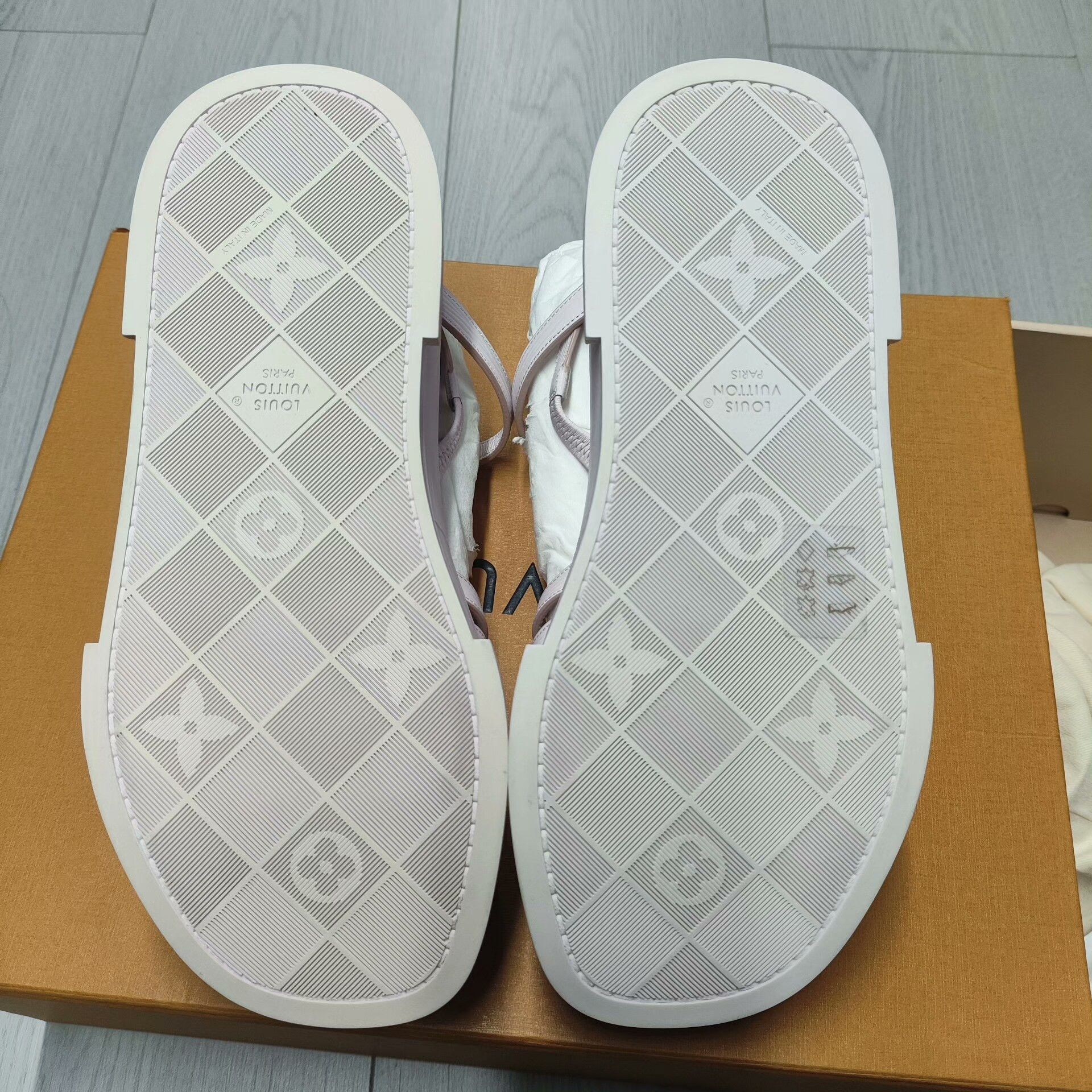 Louis Vuitton Louis Vuitton Collab Pink Sandals 37 Women Size US 6.5 / IT 36.5 - 3 Thumbnail