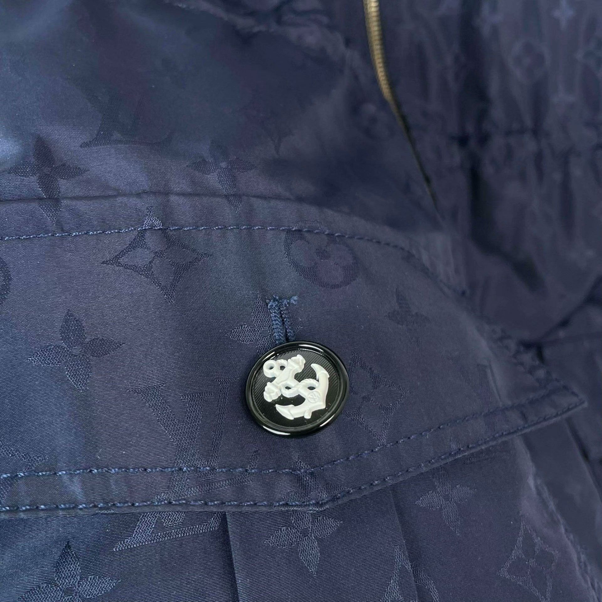 Louis Vuitton Louis Vuitton Blue Light Jacket 34 Men Size US XS / EU 42 / 0 - 9 Thumbnail