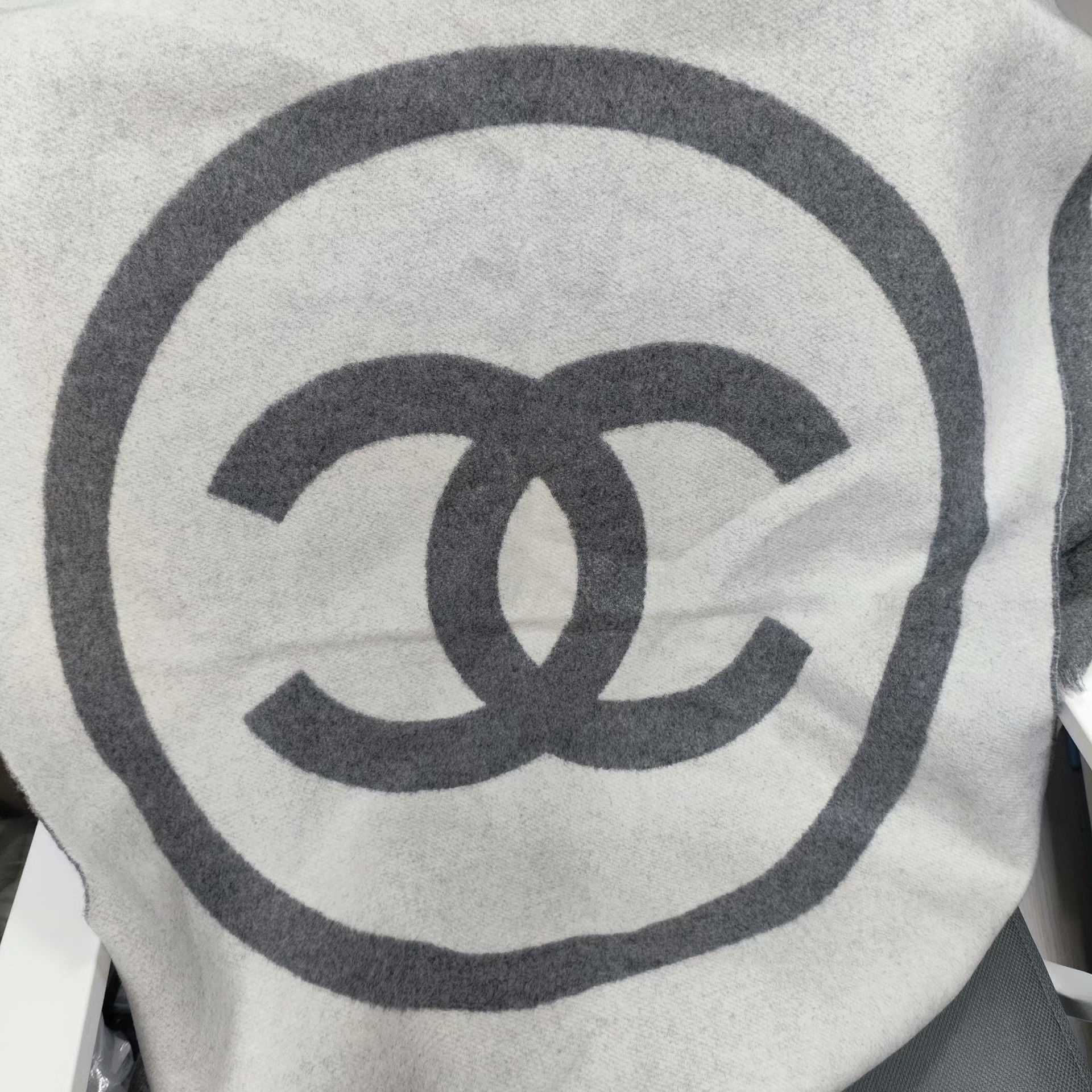 Chanel Chanel Wool Gray Scarf 60 Men Size ONE SIZE - 5 Thumbnail
