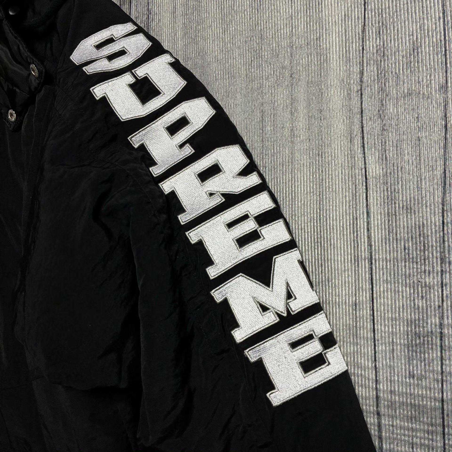 Supreme Supreme Multi Heavy Coat M Men Size US M / EU 48-50 / 2 - 6 Thumbnail