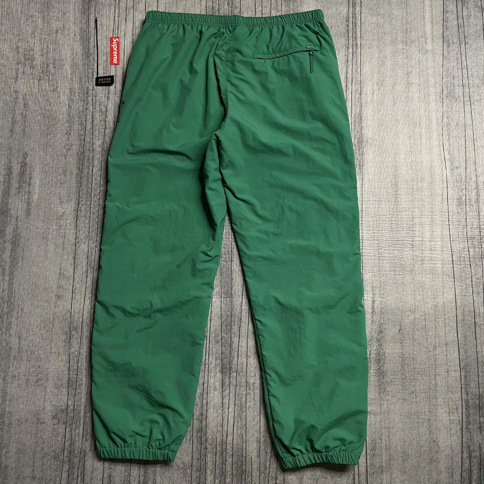 Supreme Supreme Waterproof Multi Sweatpants M Men Size US 32 / EU 48 - 2 Thumbnail