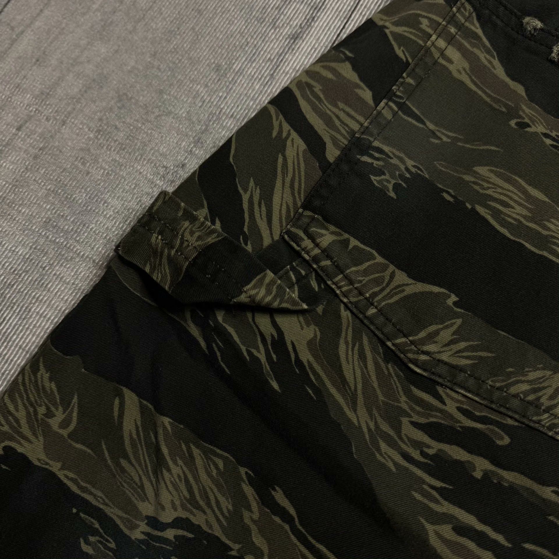 Madness Camo Multi Casual Pants M Men Size US 32 / EU 48 - 5 Thumbnail