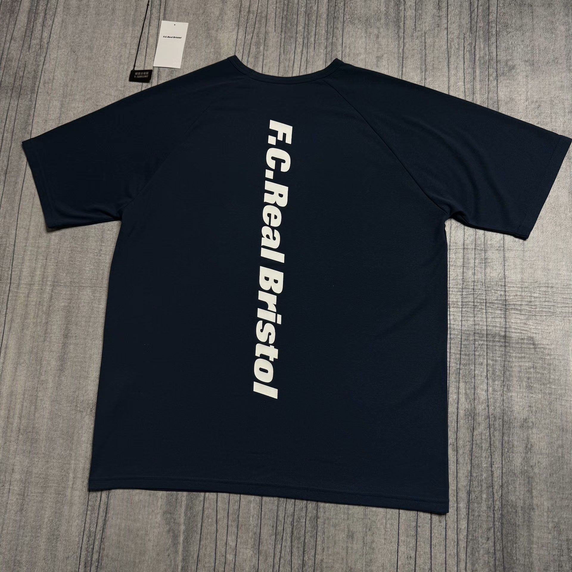 Maison MIHARA YASUHIRO Maison MIHARA YASUHIRO Multi T-Shirt L Men Size US L / EU 52-54 / 3 - 2 Thumbnail