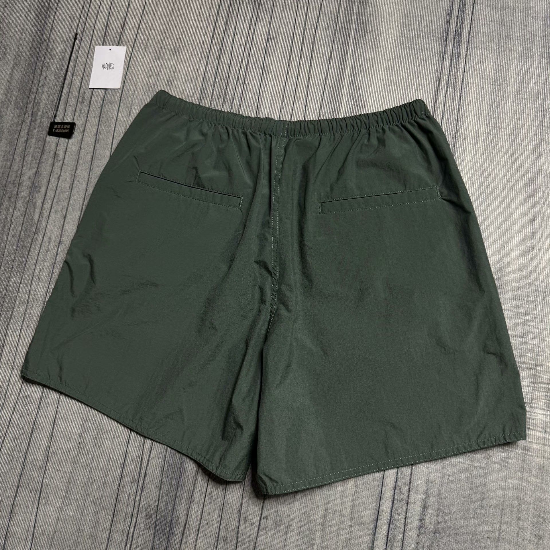 Madness Nylon Multi Shorts L Men Size US 34 / EU 50 - 2 Thumbnail