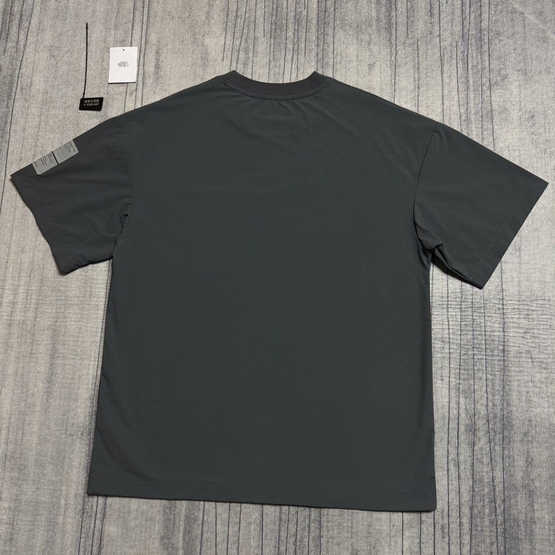 Madness Nylon Gray T-Shirt XS Men Size US XS / EU 42 / 0 - 2 Thumbnail