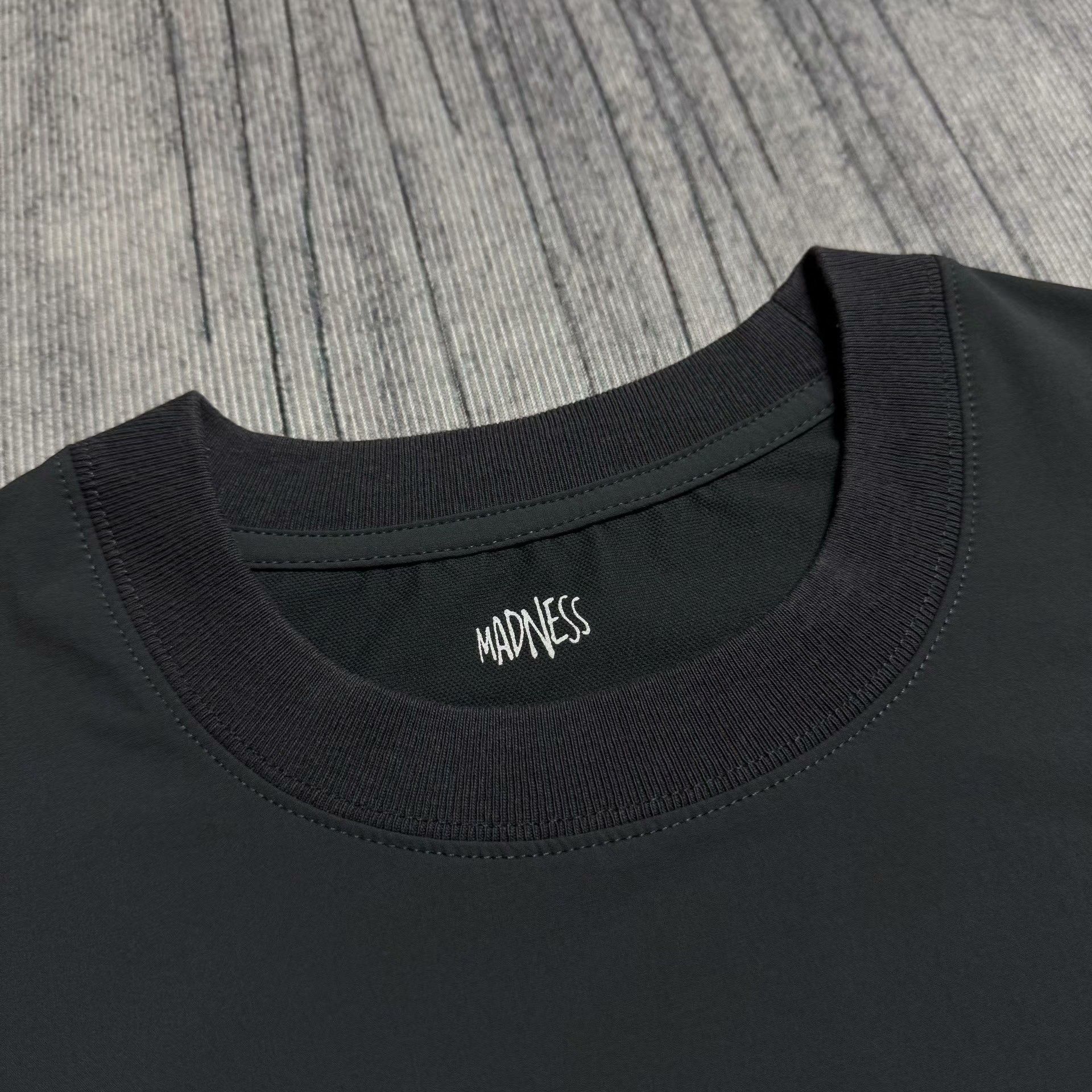 Madness Nylon Gray T-Shirt XS Men Size US XS / EU 42 / 0 - 3 Thumbnail