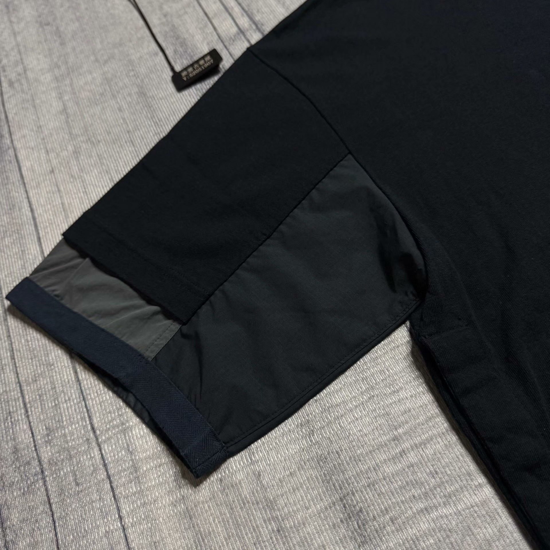 Maison MIHARA YASUHIRO Maison MIHARA YASUHIRO White T-Shirt S Men Size US S / EU 44-46 / 1 - 5 Thumbnail