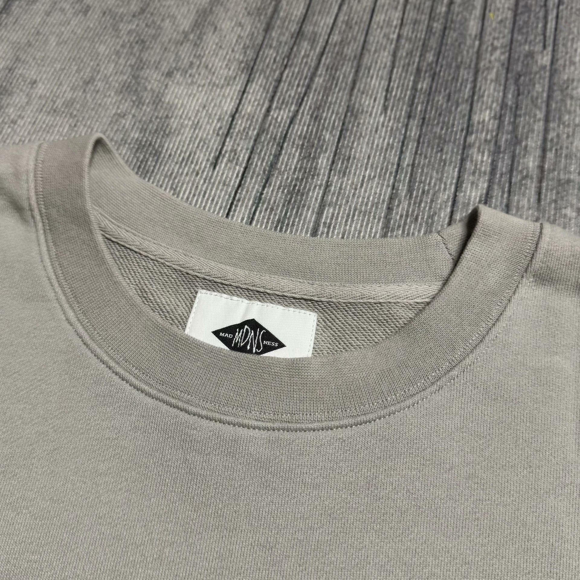 Madness Oversized Multi T-Shirt L Men Size US L / EU 52-54 / 3 - 3 Thumbnail