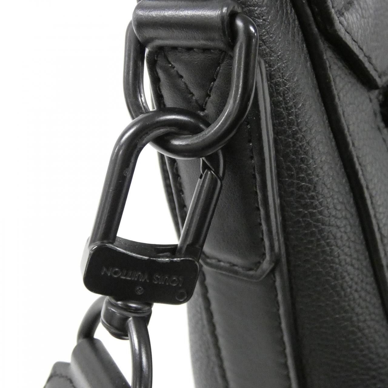 Louis Vuitton Louis Vuitton Louis Vuitton LV Aerogram Takeoff Messenger Calf Shoulder Bag Leather Shoulder Bag M57080 DUTY FREE for USA Size ONE SIZE - 7 Thumbnail