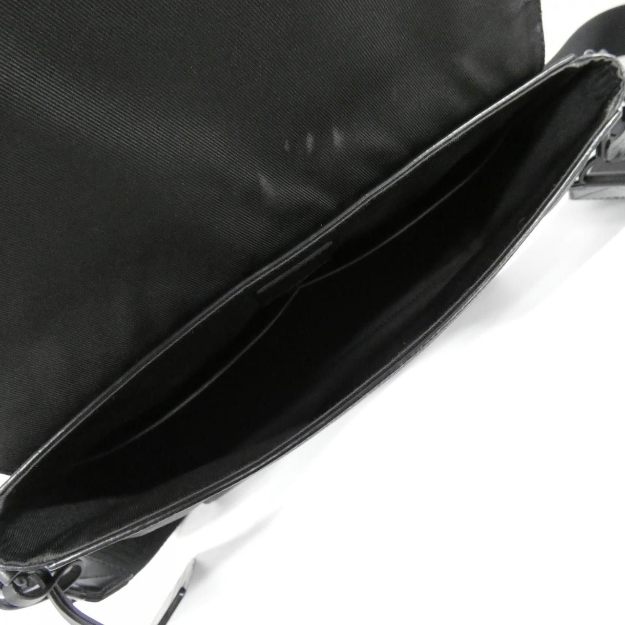 Louis Vuitton Louis Vuitton Louis Vuitton LV Aerogram Takeoff Messenger Calf Shoulder Bag Leather Shoulder Bag M57080 DUTY FREE for USA Size ONE SIZE - 9 Thumbnail