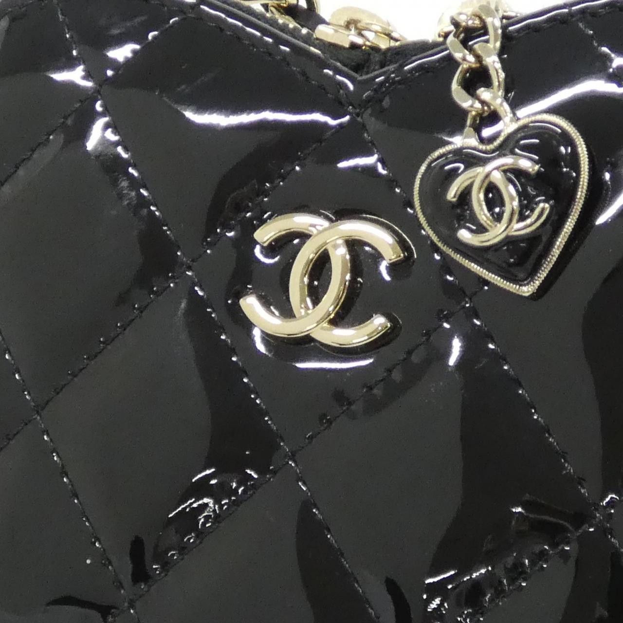 Chanel Chanel Chanel Patent Leather Shoulder Bag Plastic / Synthetic Shoulder Bag AP3295 DUTY FREE for USA Size ONE SIZE - 4 Thumbnail