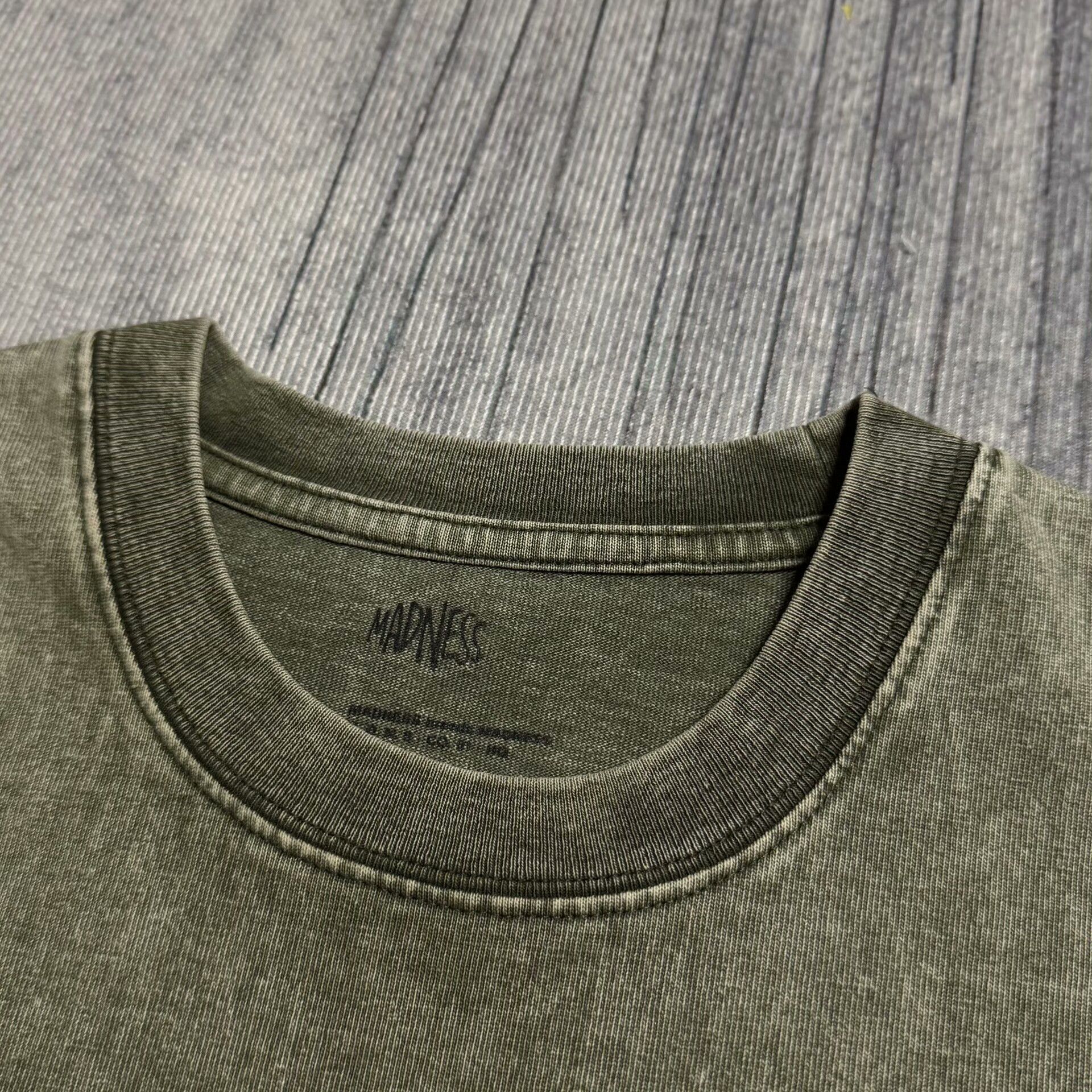 Madness Embroidered Green T-Shirt S Men Size US S / EU 44-46 / 1 - 3 Thumbnail