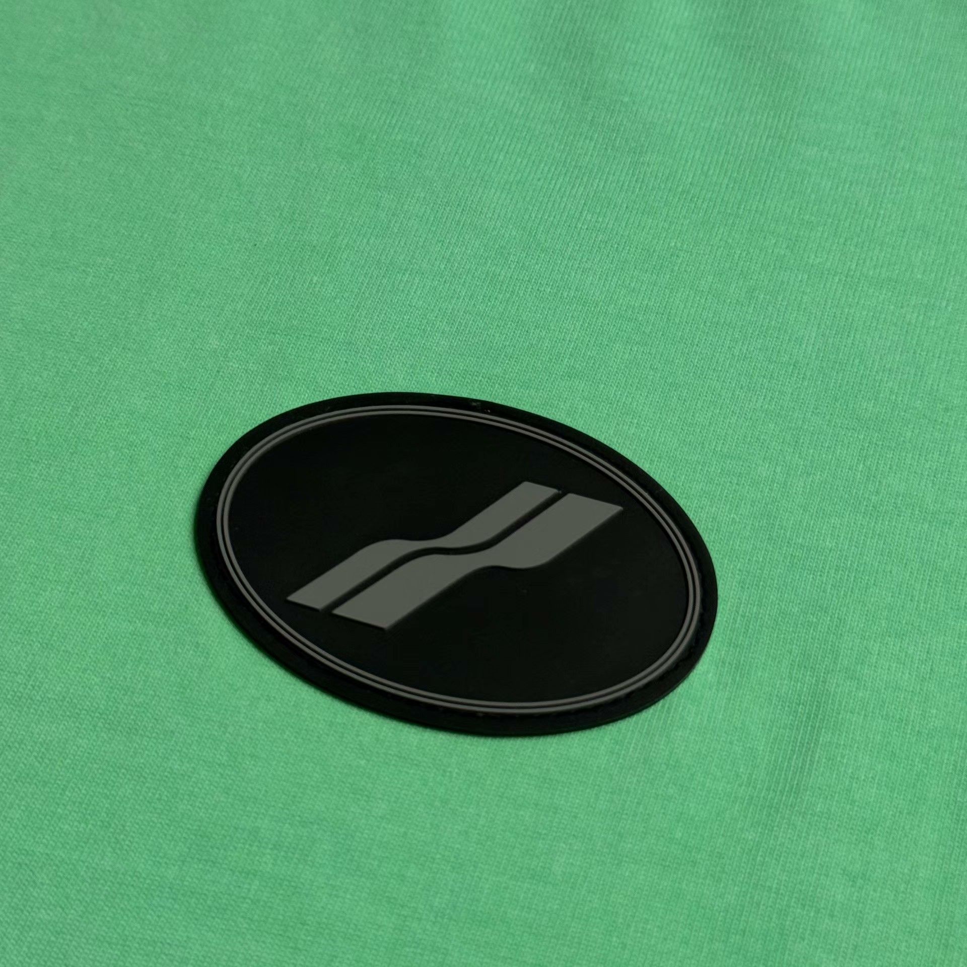 WE11DONE Glow Oversized Green T-Shirt L Men Size US L / EU 52-54 / 3 - 4 Thumbnail