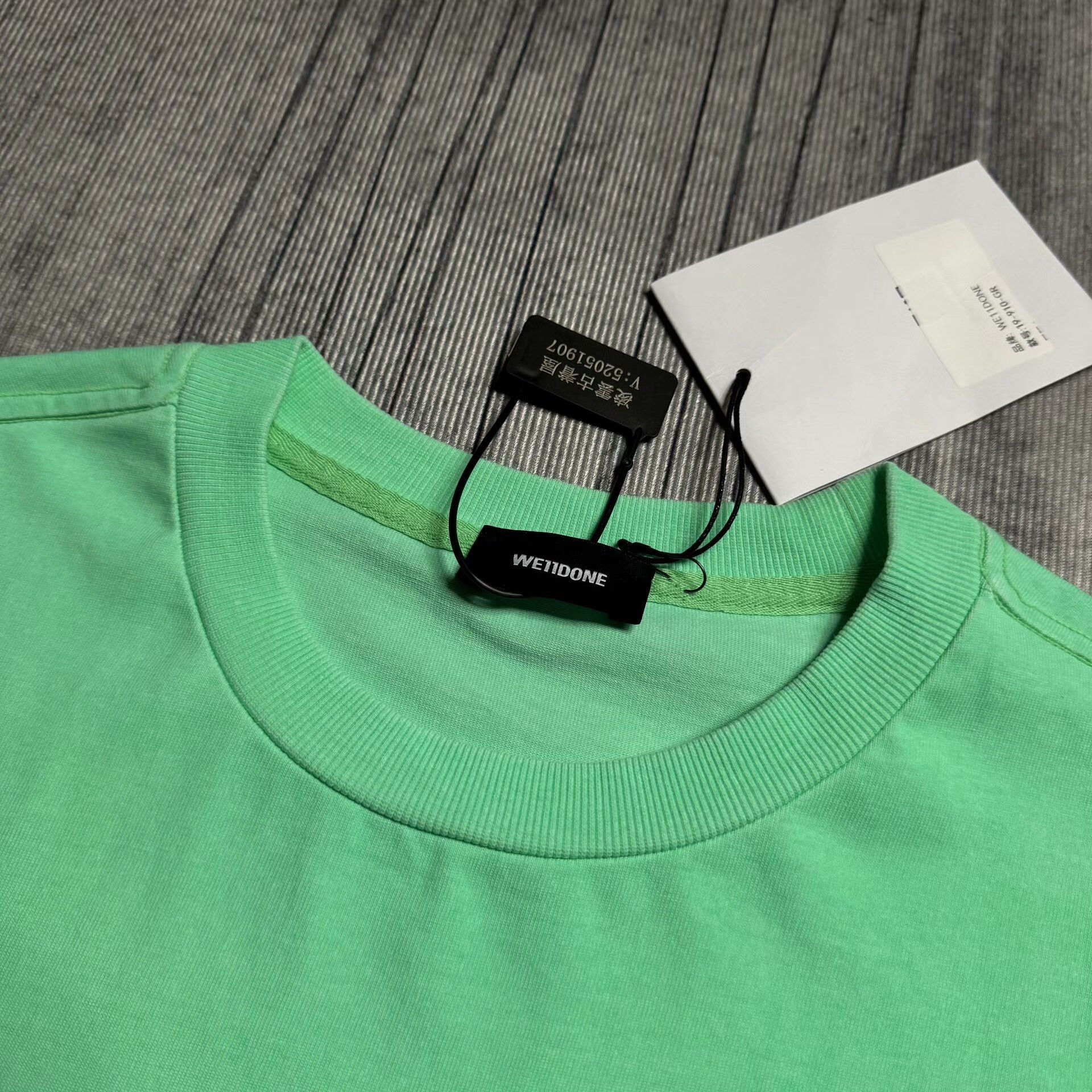 WE11DONE Glow Oversized Green T-Shirt L Men Size US L / EU 52-54 / 3 - 3 Thumbnail