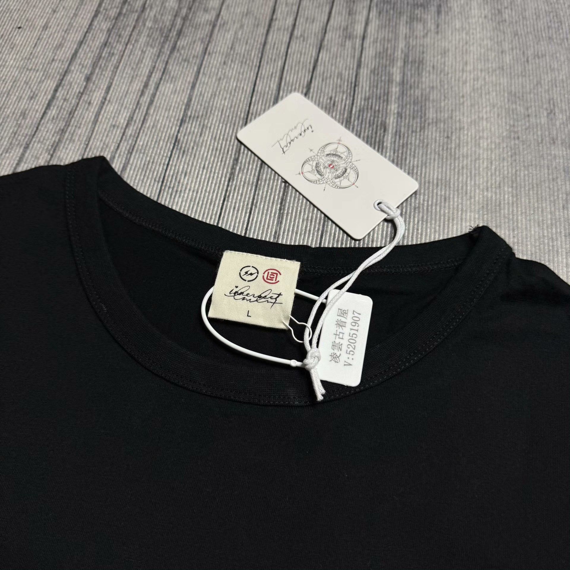 Maison MIHARA YASUHIRO Maison MIHARA YASUHIRO Multi T-Shirt L Men Size US L / EU 52-54 / 3 - 3 Thumbnail