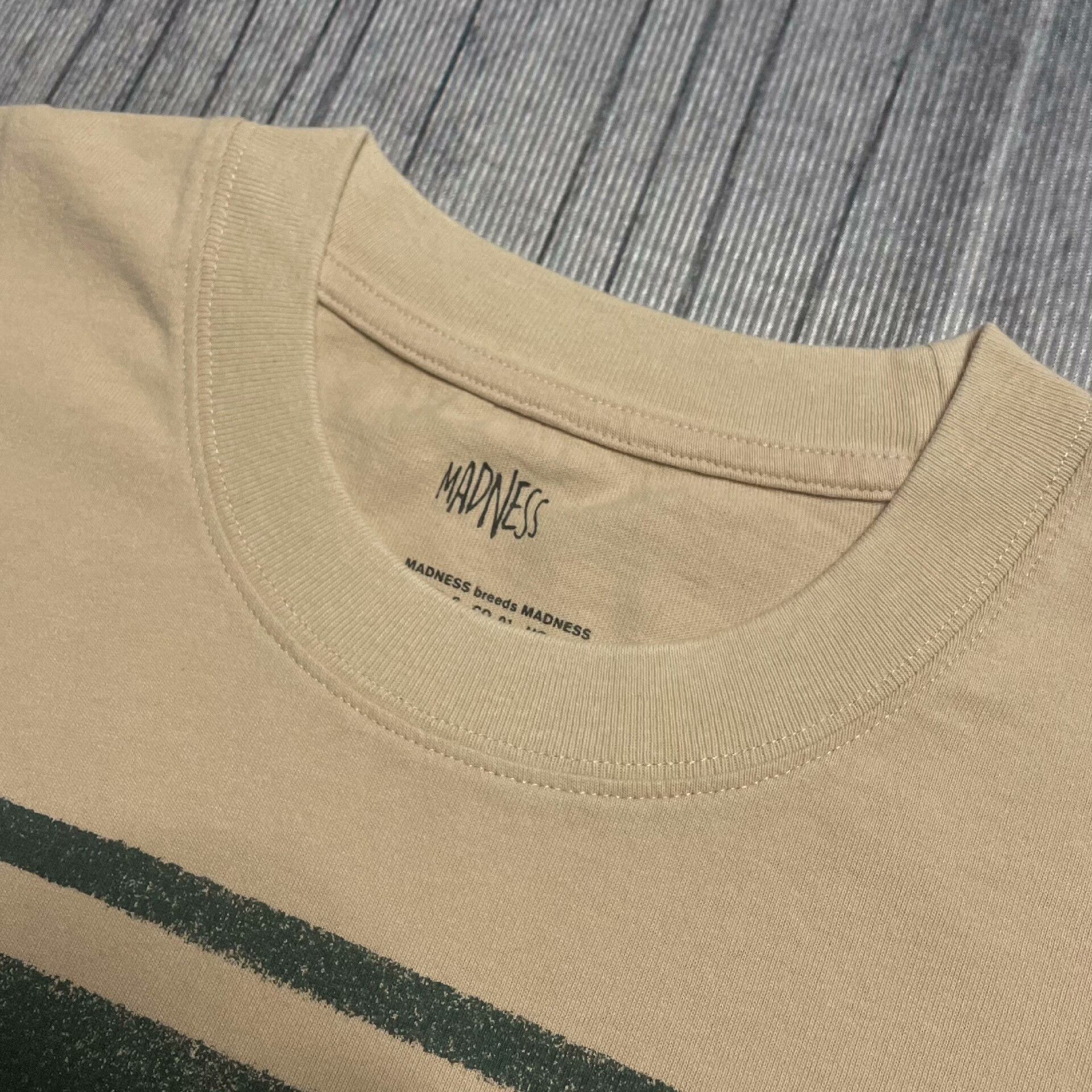 Madness Striped Beige T-Shirt M Men Size US M / EU 48-50 / 2 - 3 Thumbnail