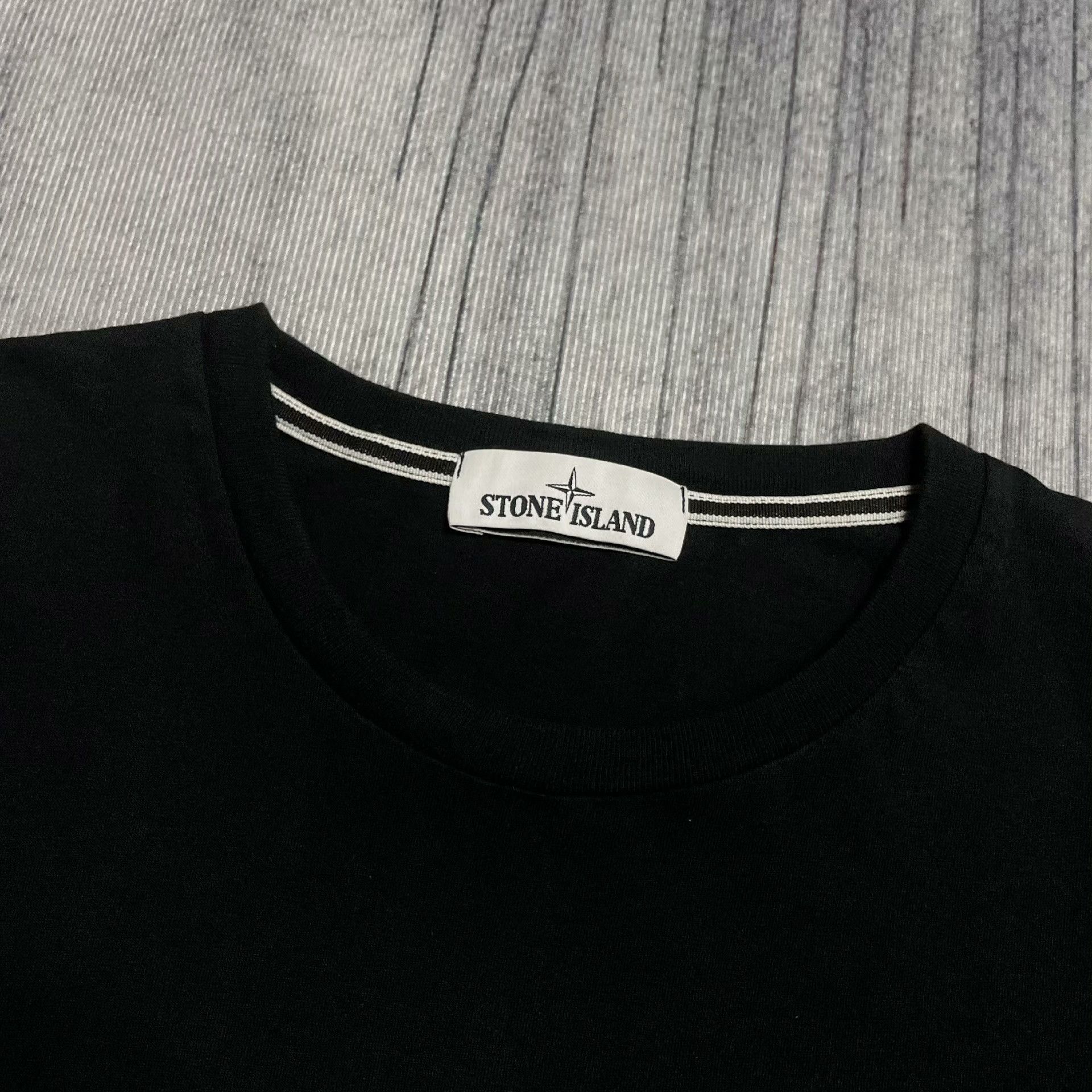 Stone Island Stone Island Printed Black T-Shirt XL Men Size US XL / EU 56 / 4 - 4 Thumbnail