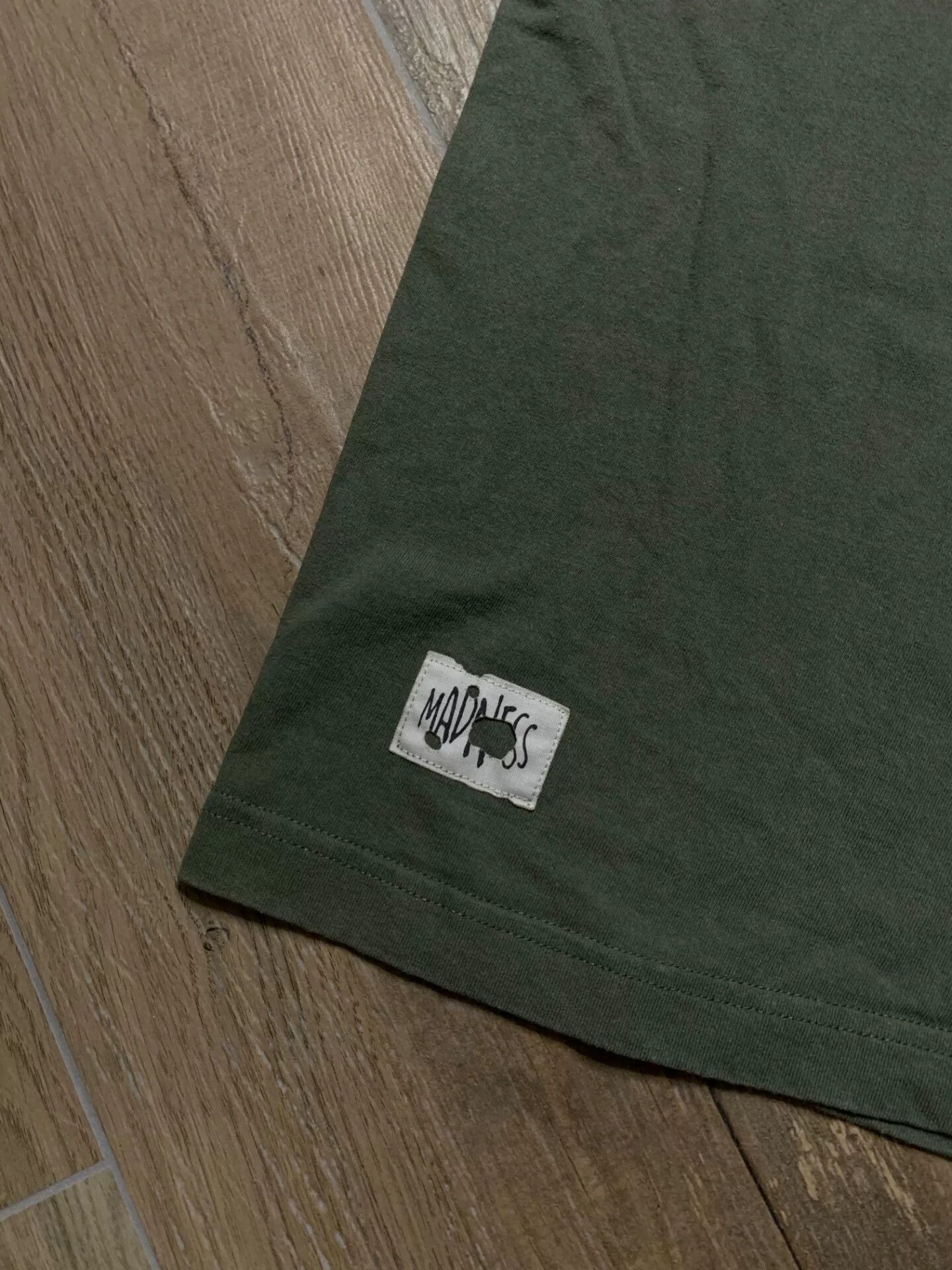 Madness Comme des Garçons White T-Shirt XL Men Size US XL / EU 56 / 4 - 4 Thumbnail