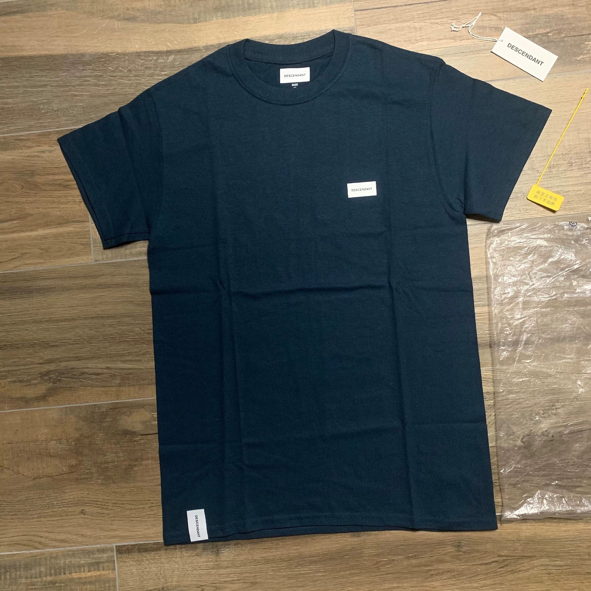 Descendant Comme des Garçons White T-Shirt S Men Size US S / EU 44-46 / 1 - 2 Thumbnail